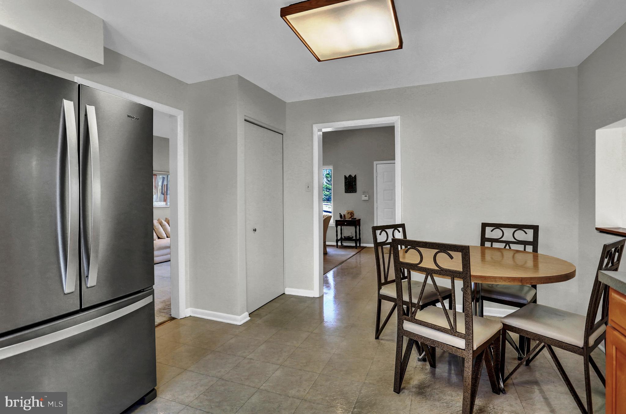 SUNNYBROOK FARMS - Residential