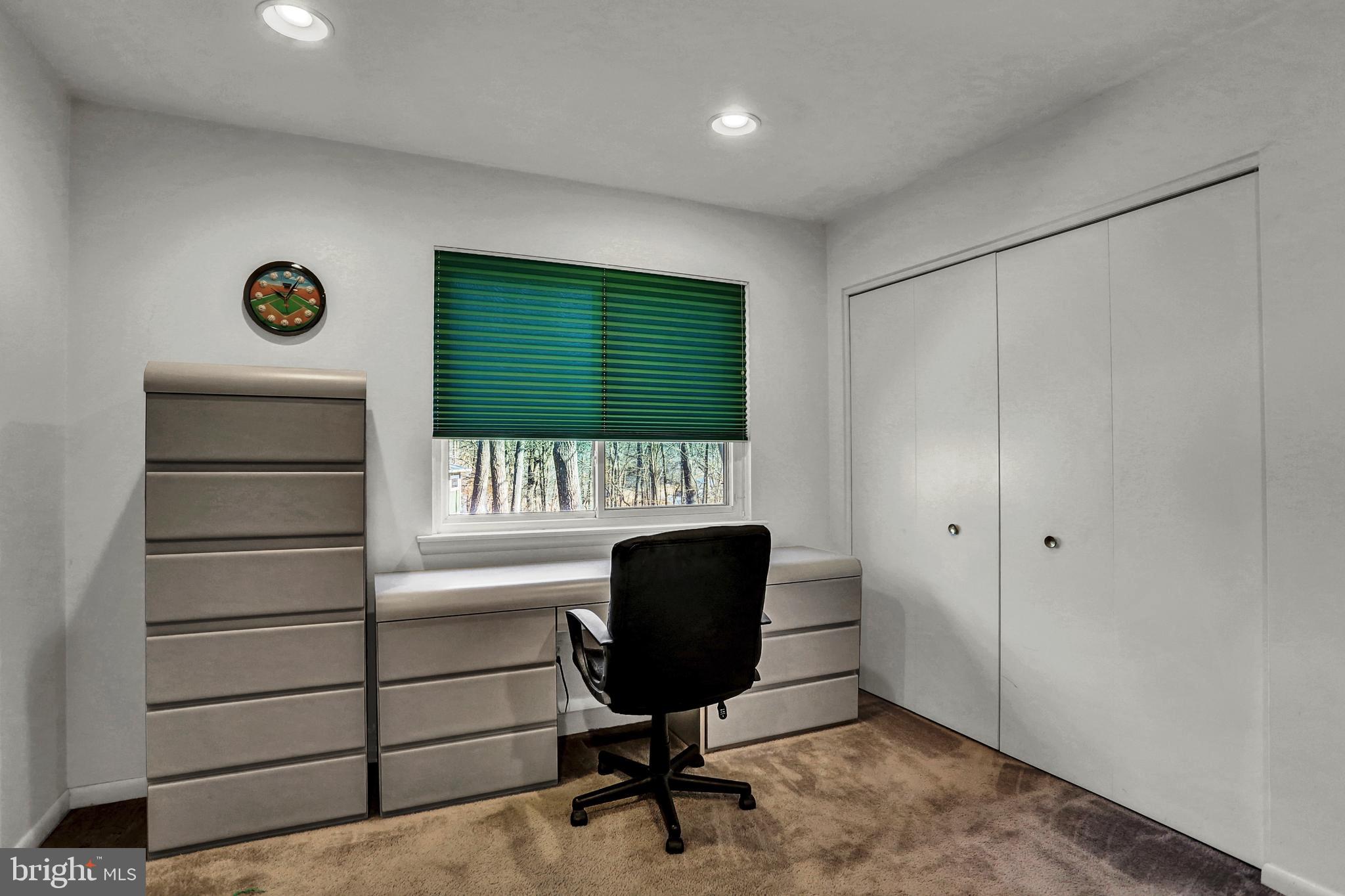 SUNNYBROOK FARMS - Residential