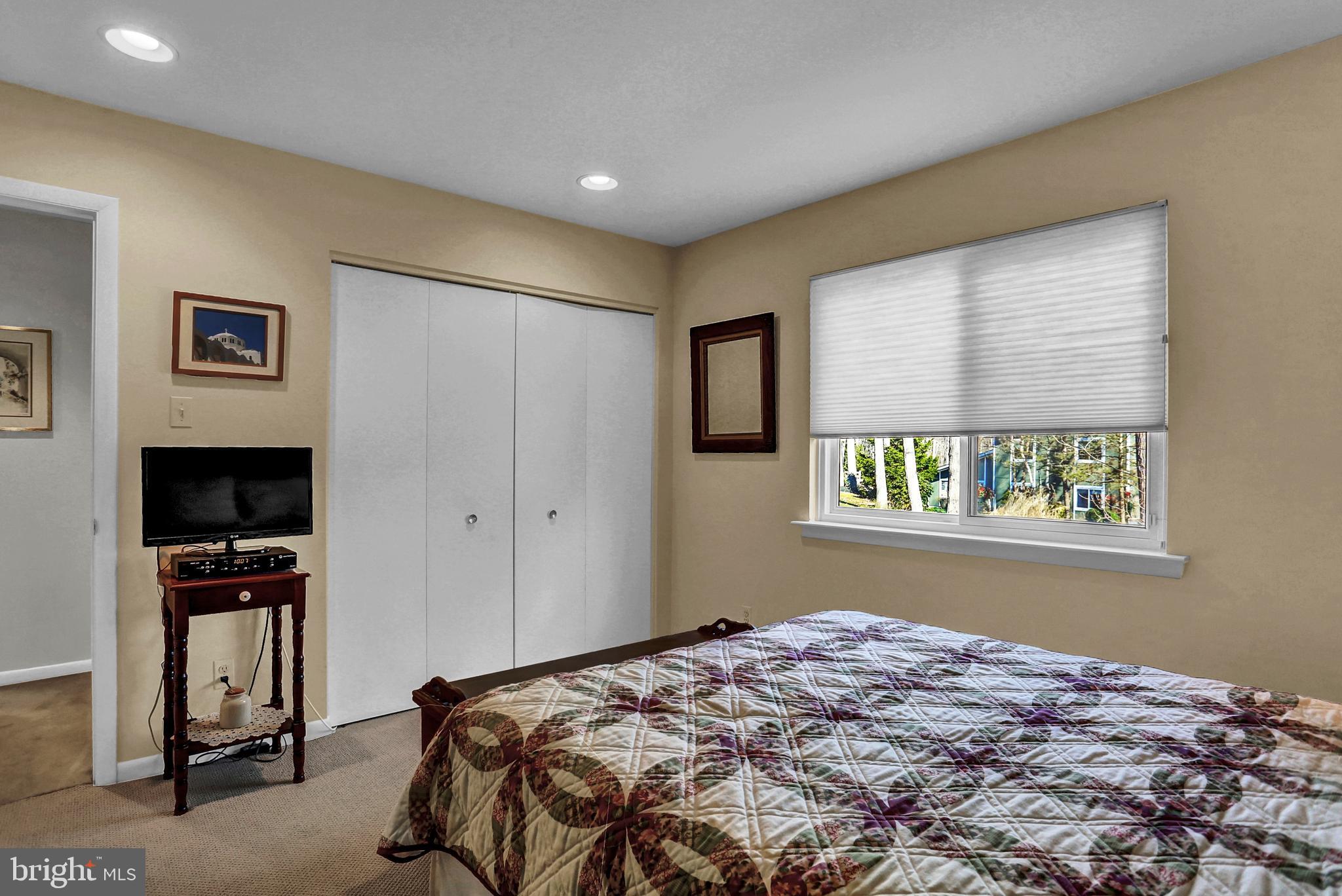 SUNNYBROOK FARMS - Residential