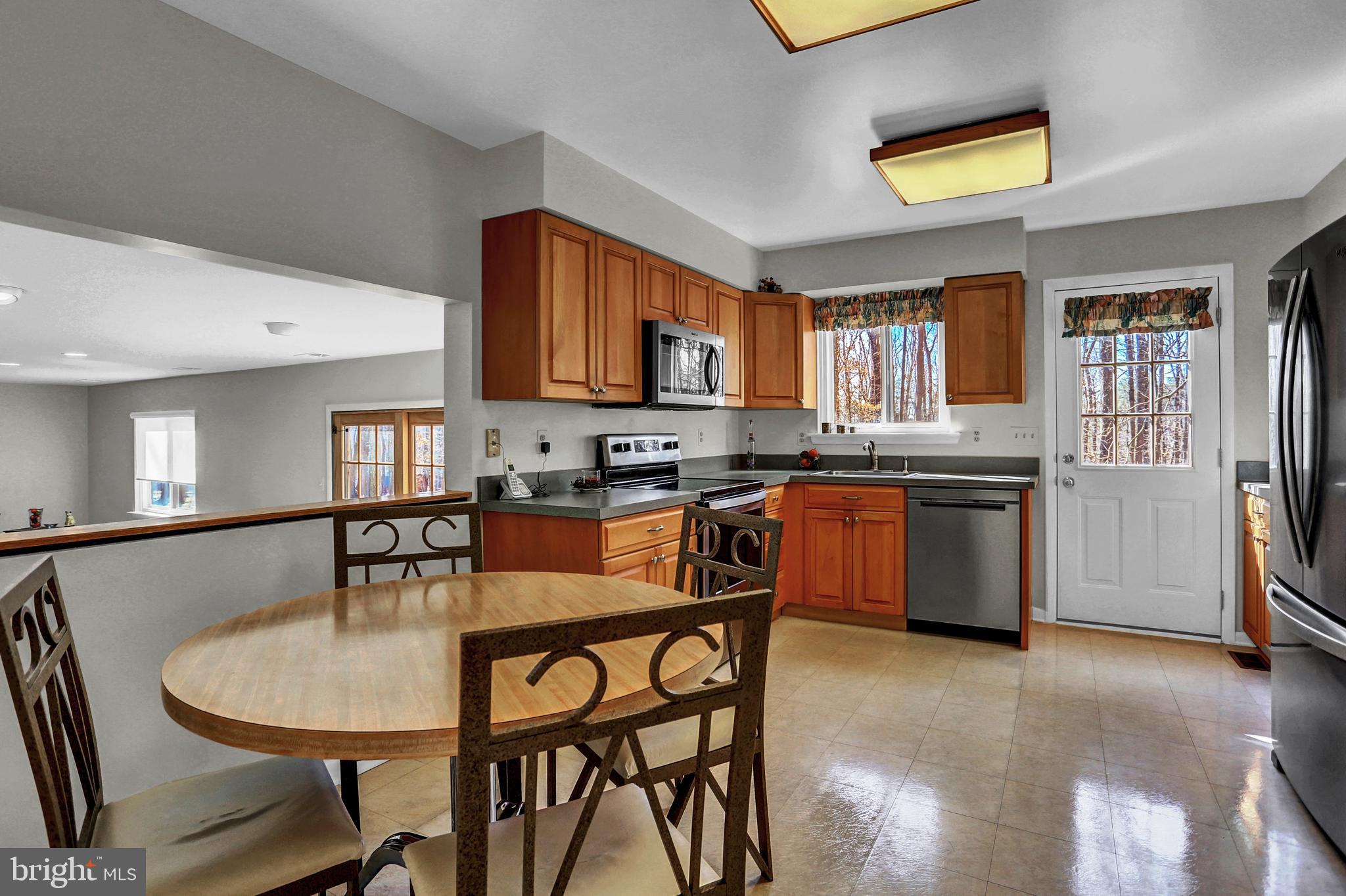 SUNNYBROOK FARMS - Residential