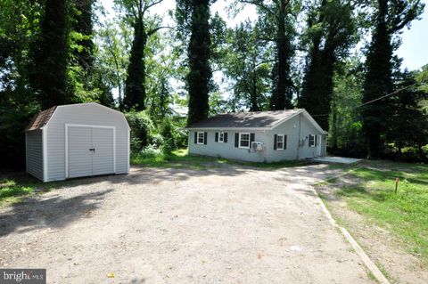 5 ROBERTS EASTAMPTON NJ 08060