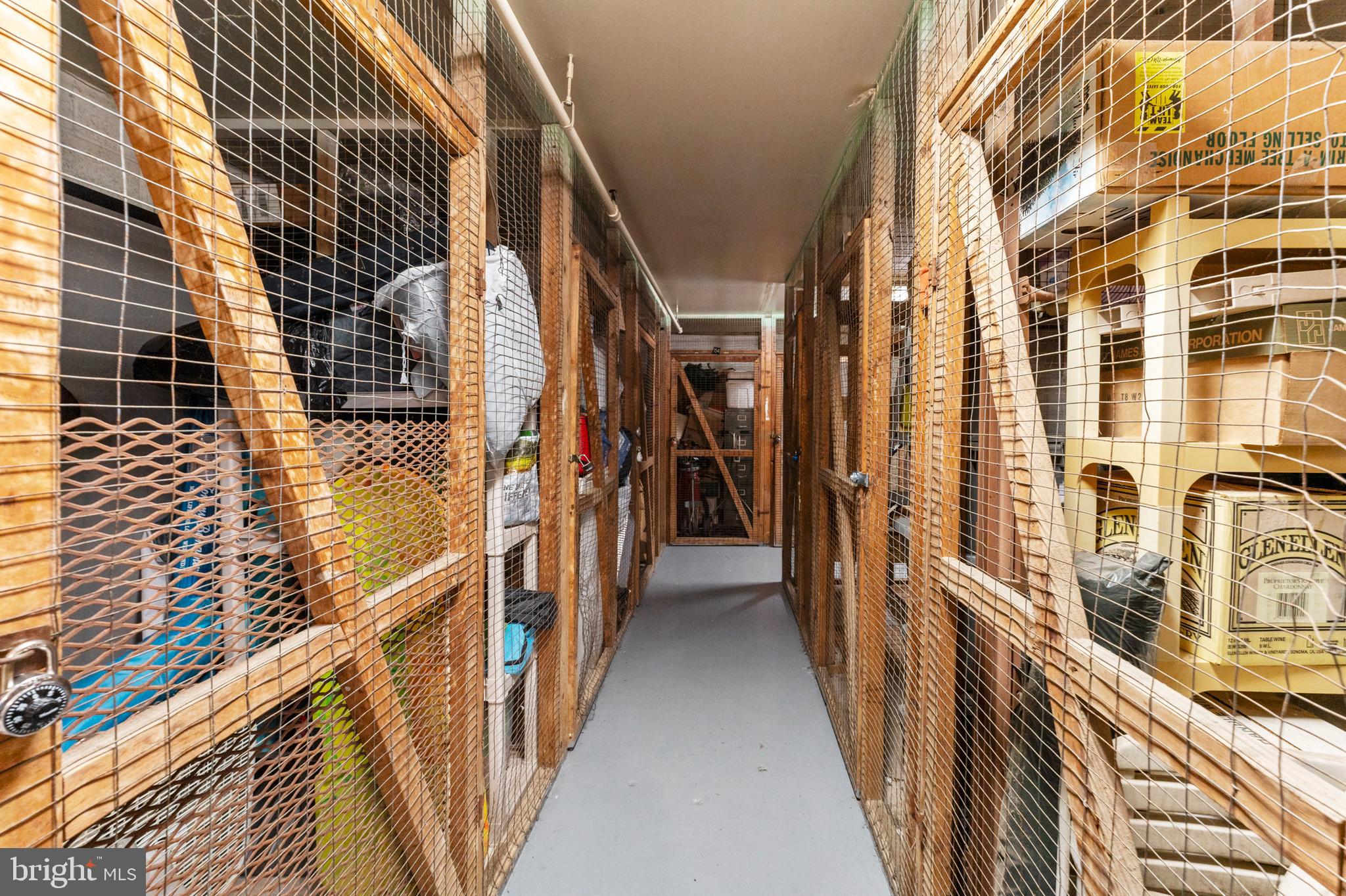 SPRING LAKE - Residential