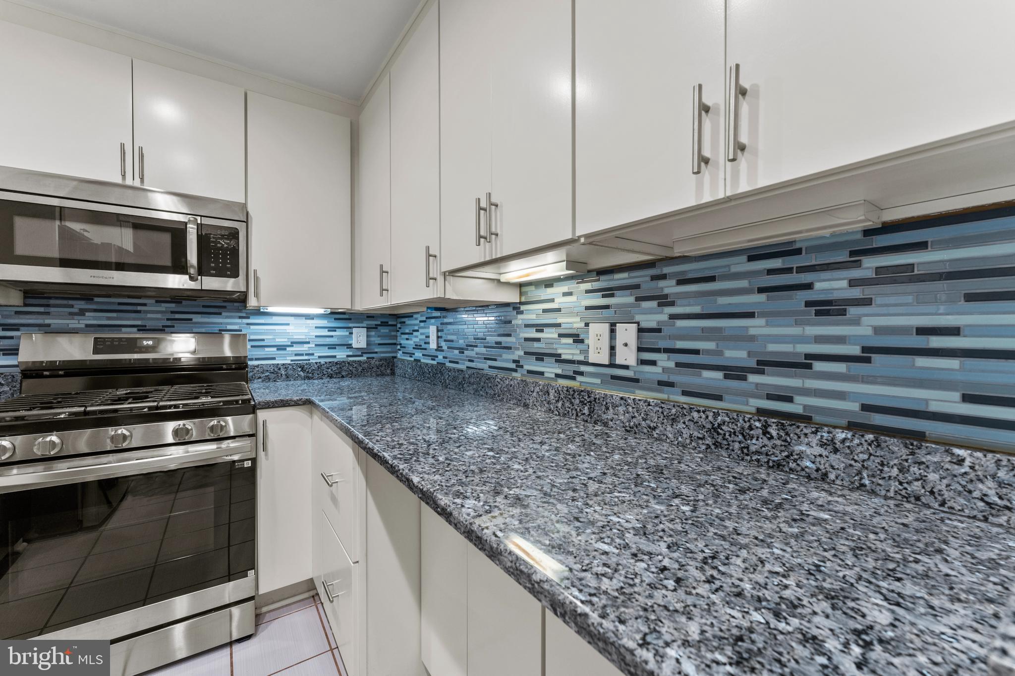 SPRING LAKE - Residential