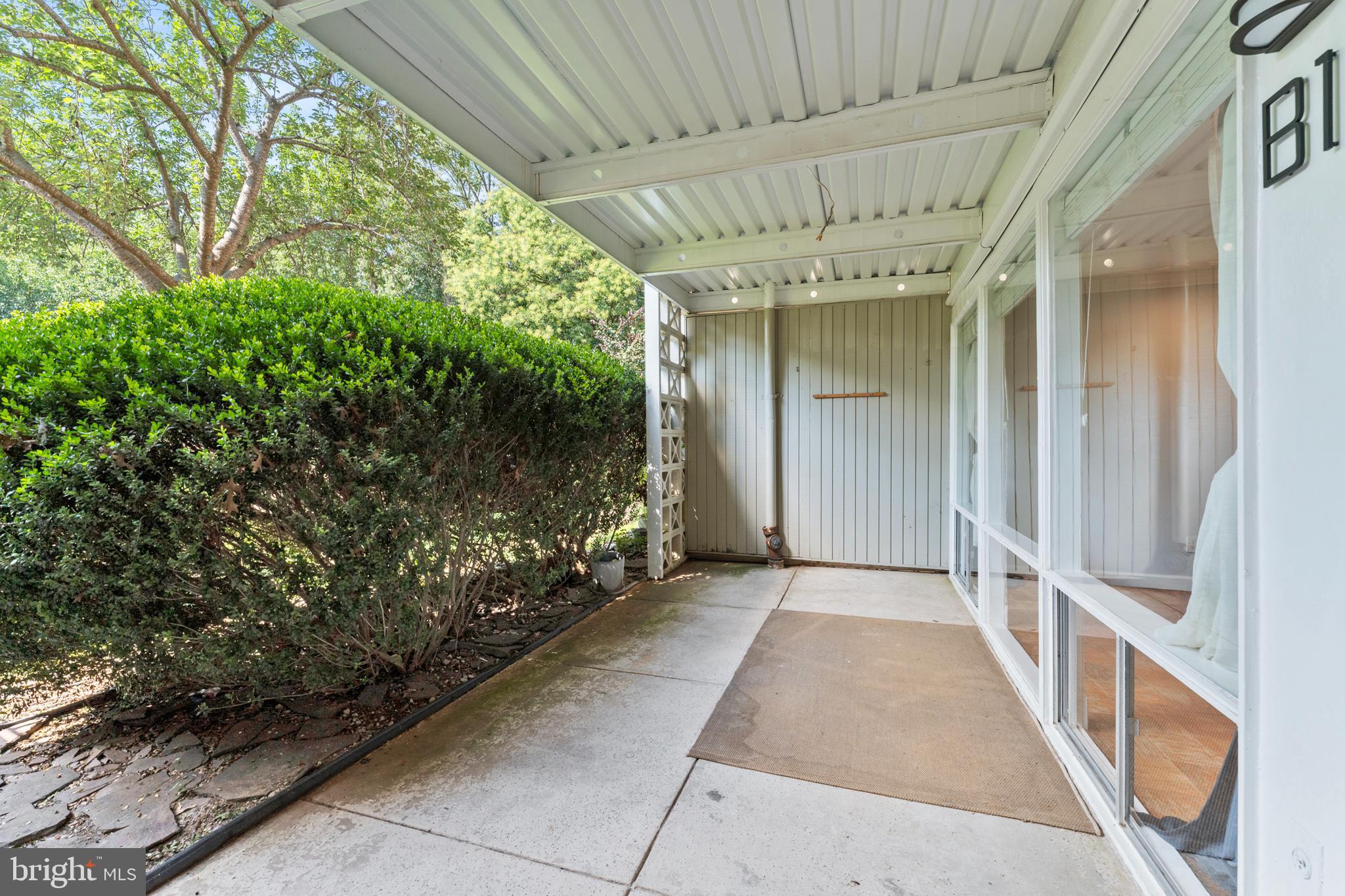 SPRING LAKE - Residential