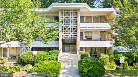 Condo For Sale - 7541 Spring Lake Drive #UNIT B-1<br/> Montgomery County, BETHESDA, MD 20817