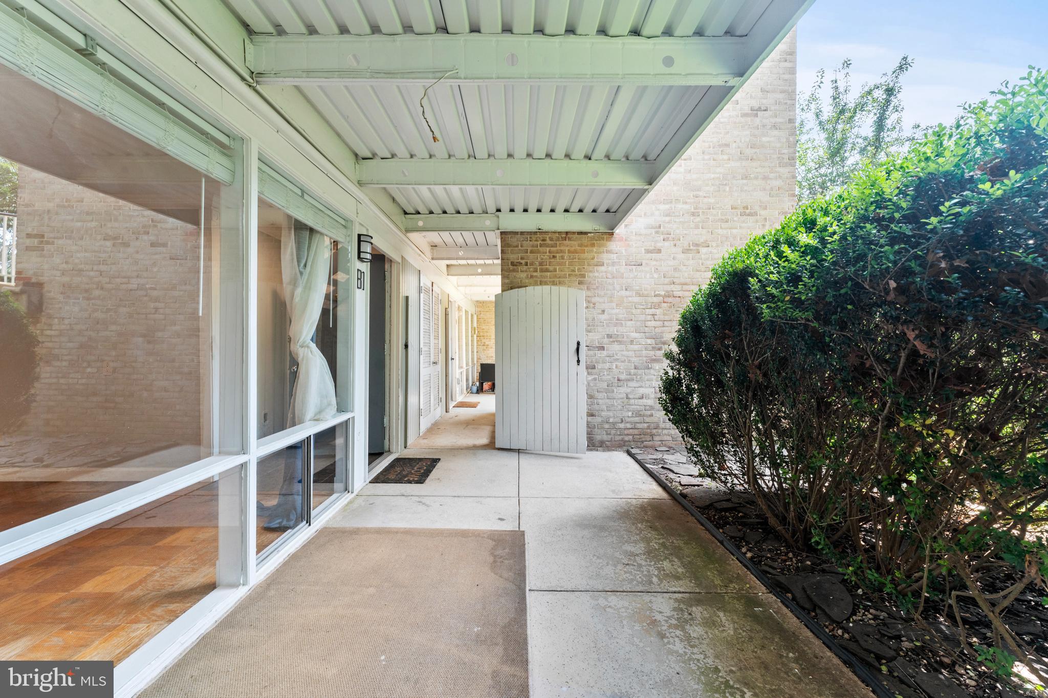 SPRING LAKE - Residential