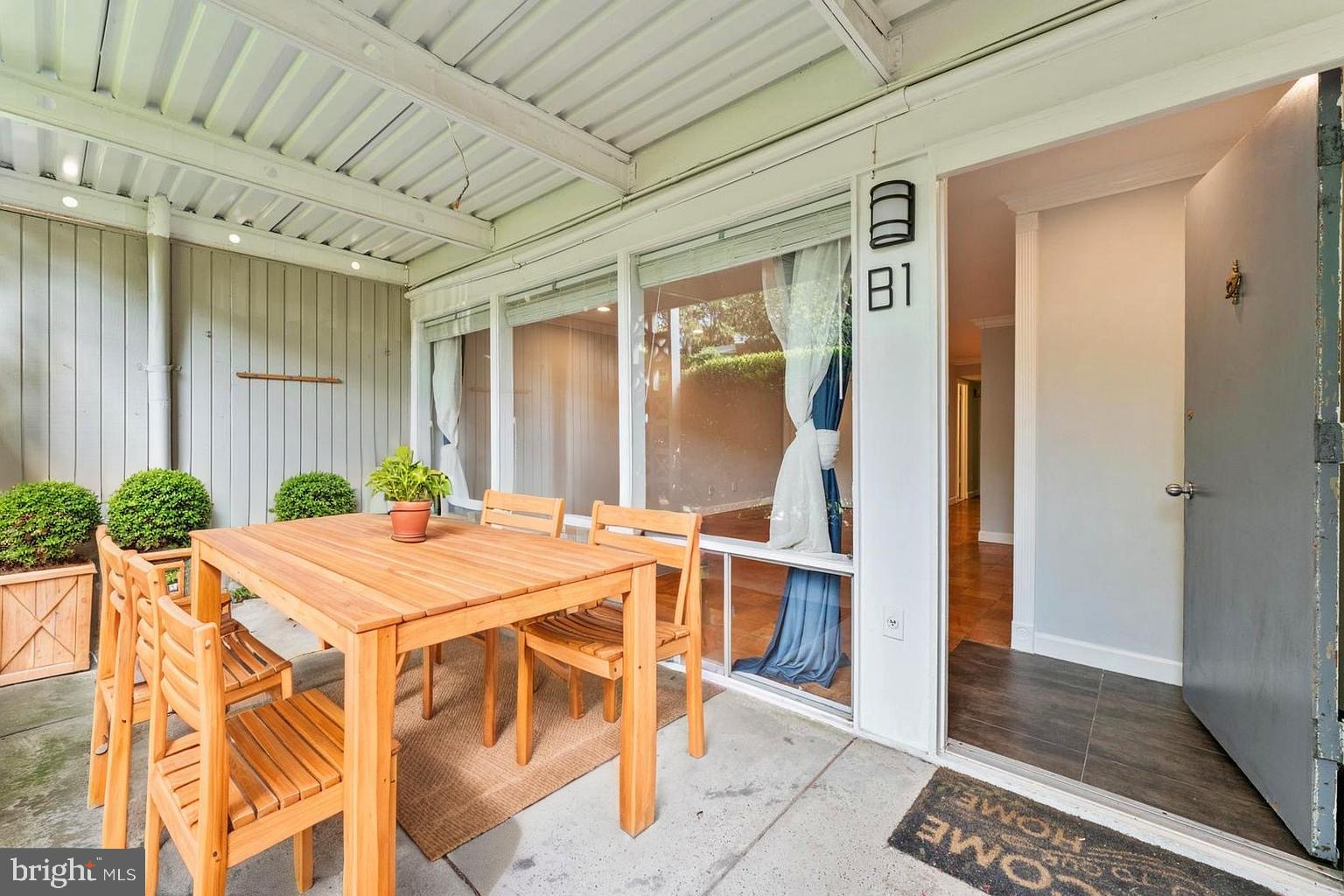 SPRING LAKE - Residential