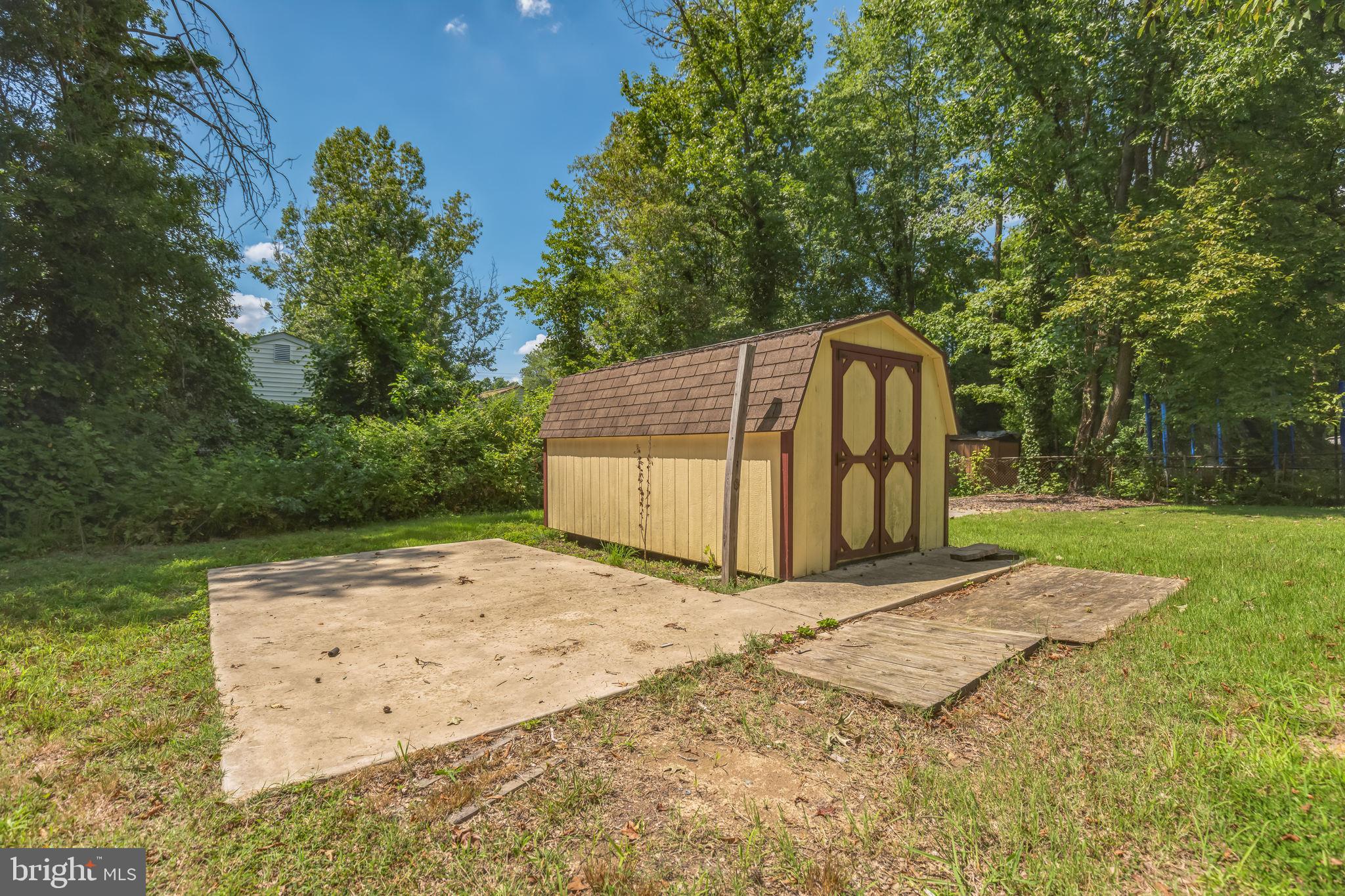 INDIAN HEAD VILLAGE - Residential
