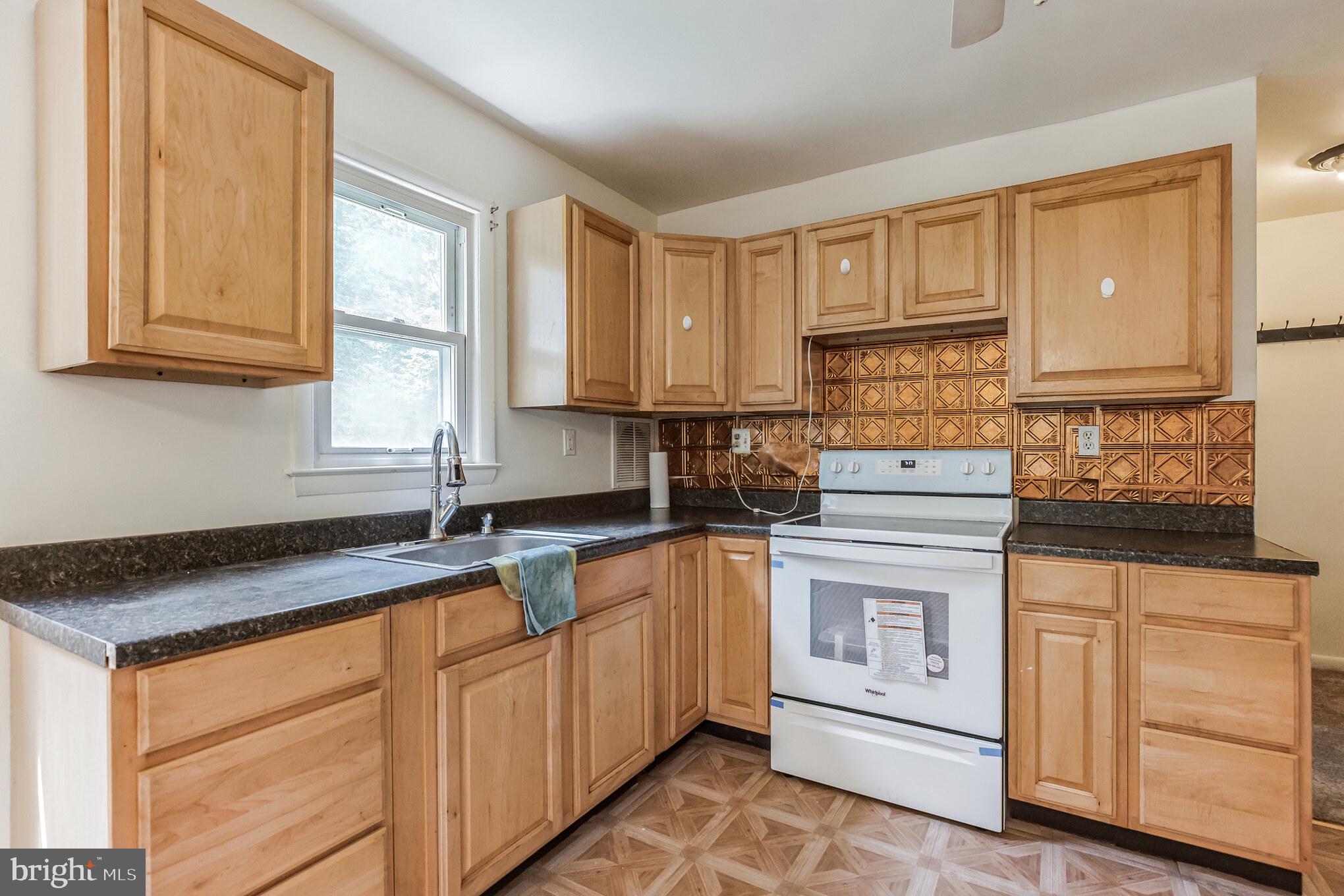 INDIAN HEAD VILLAGE - Residential