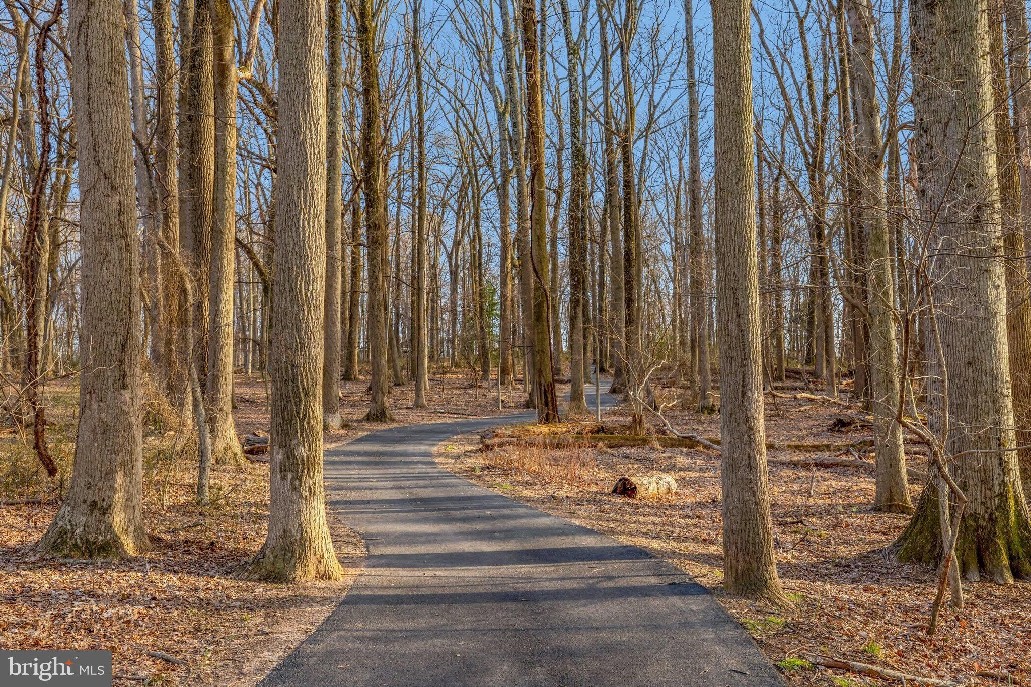 STONEWALL MANOR - Residential