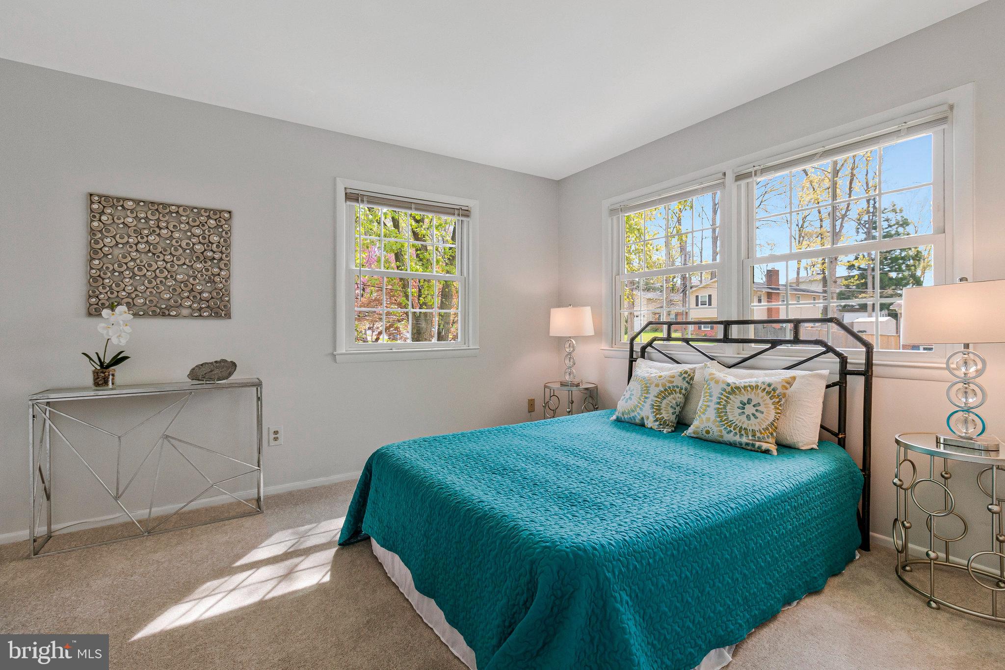 STONEWALL MANOR - Residential