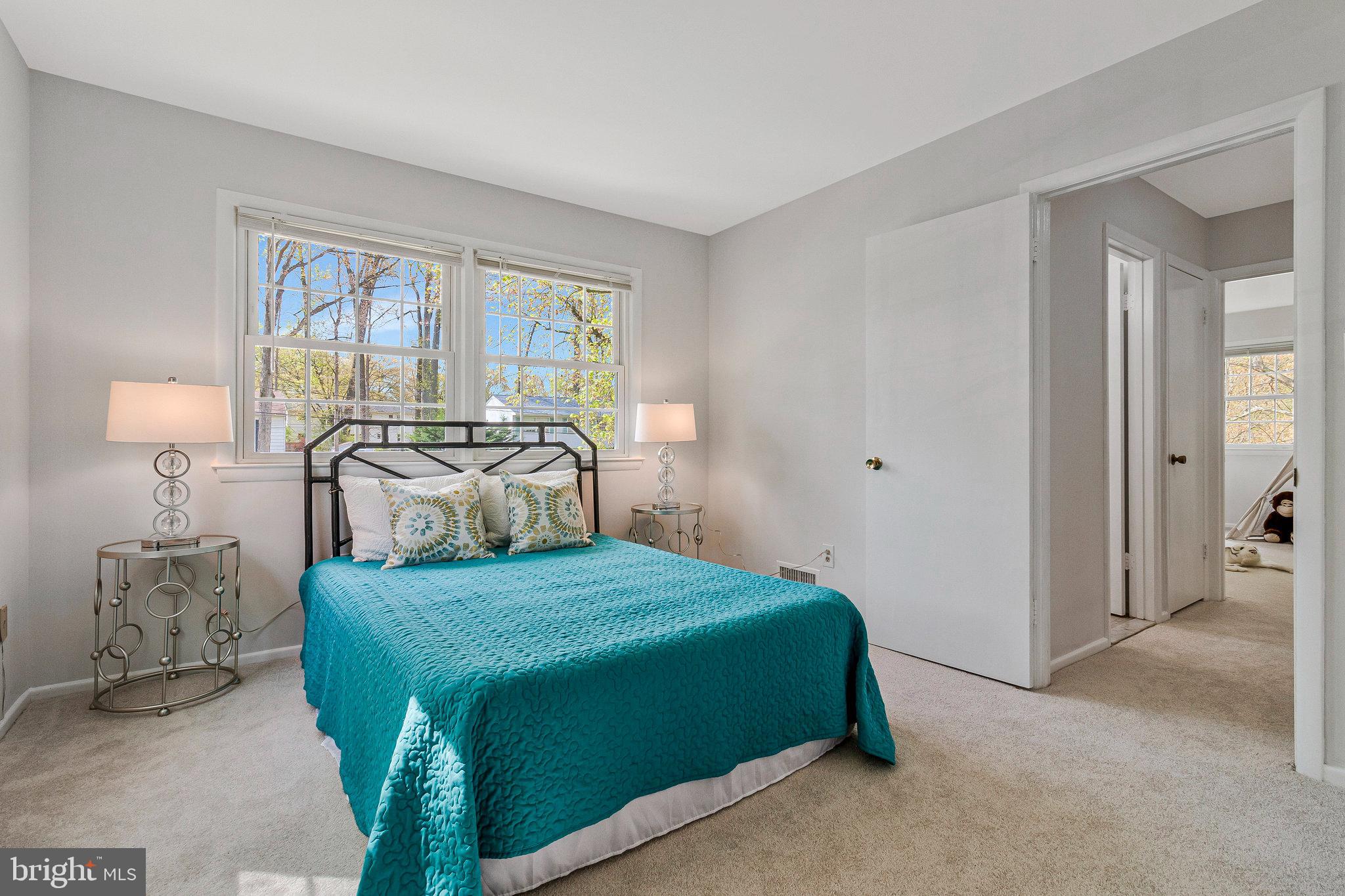 STONEWALL MANOR - Residential