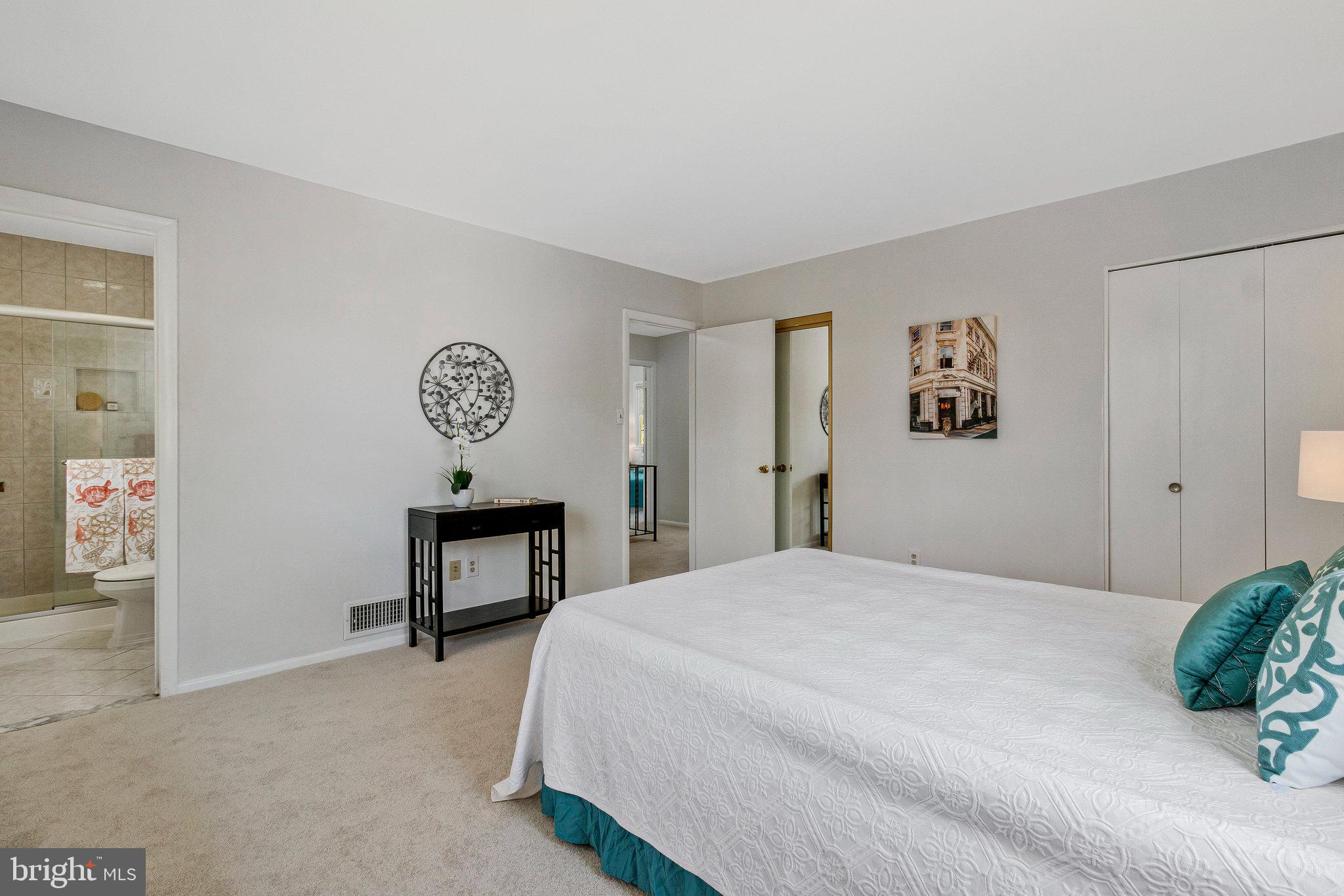 STONEWALL MANOR - Residential