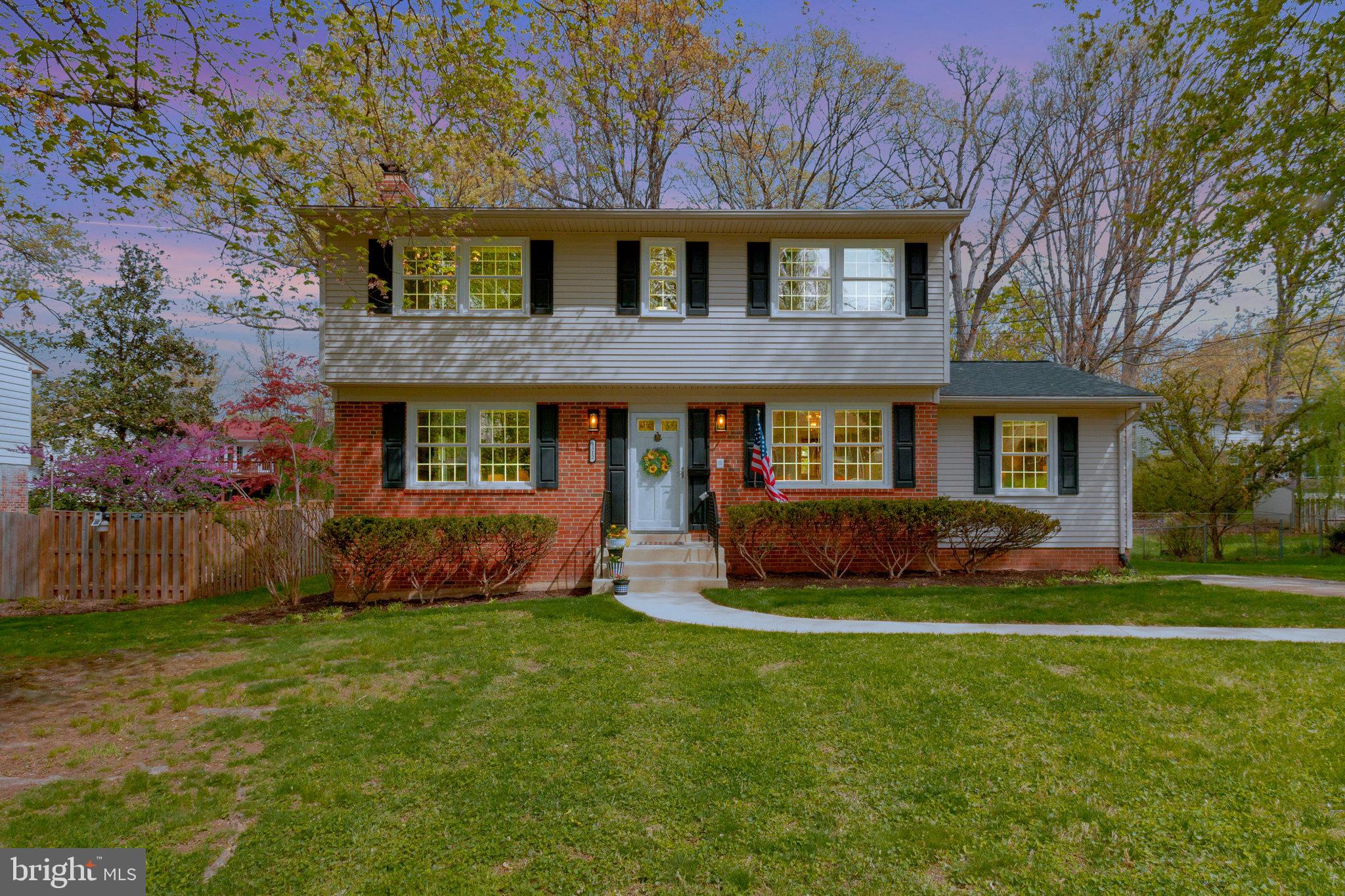 STONEWALL MANOR - Residential