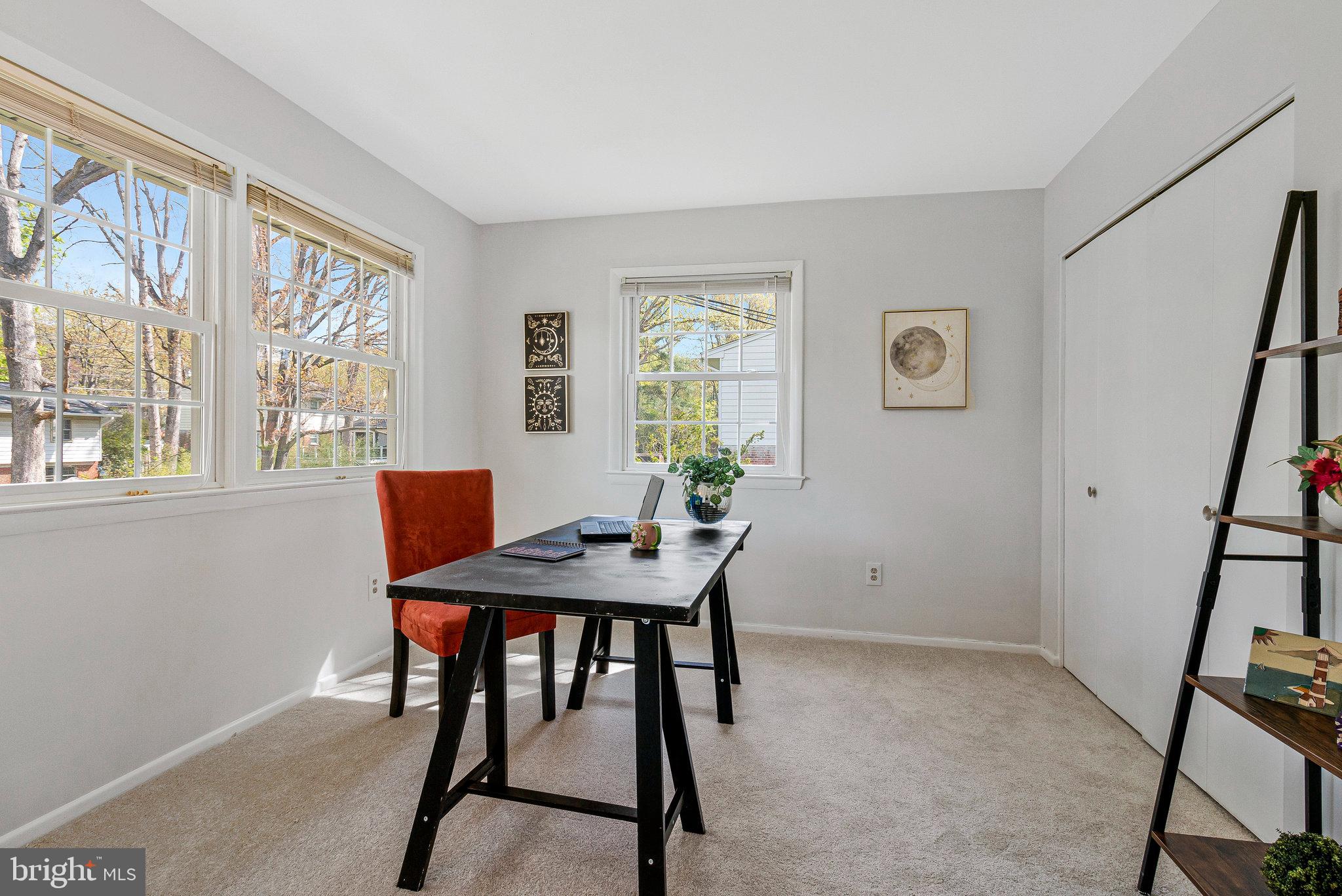 STONEWALL MANOR - Residential