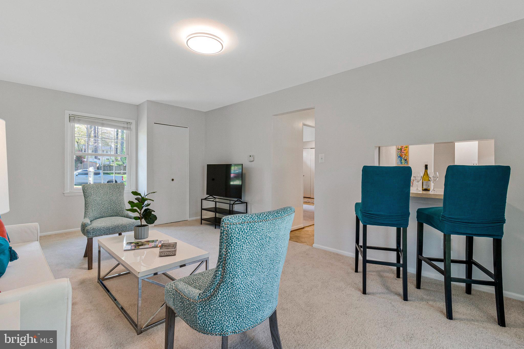 STONEWALL MANOR - Residential