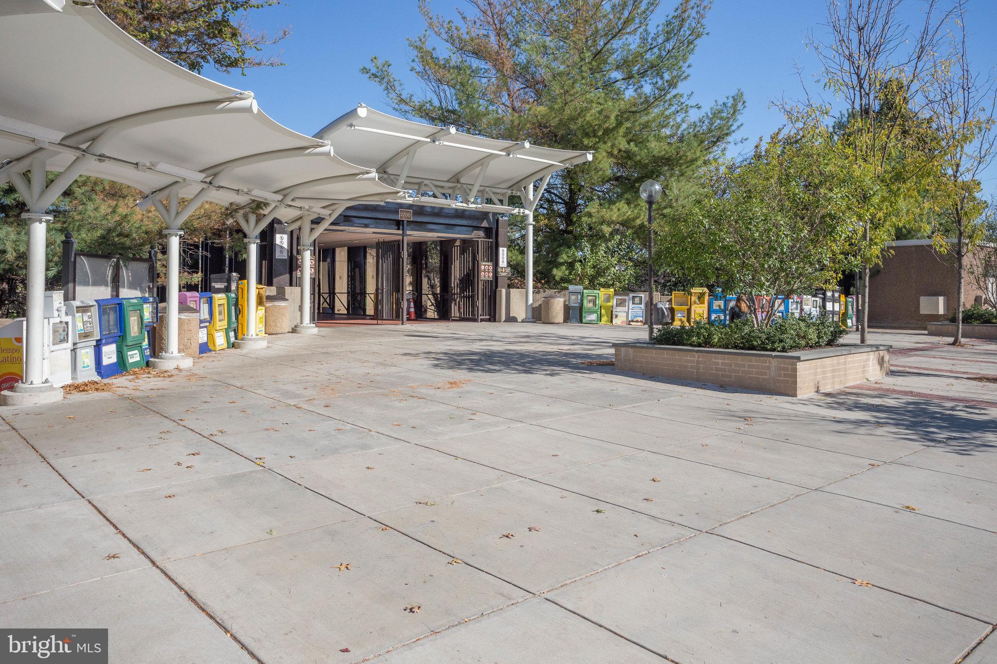 STONEWALL MANOR - Residential