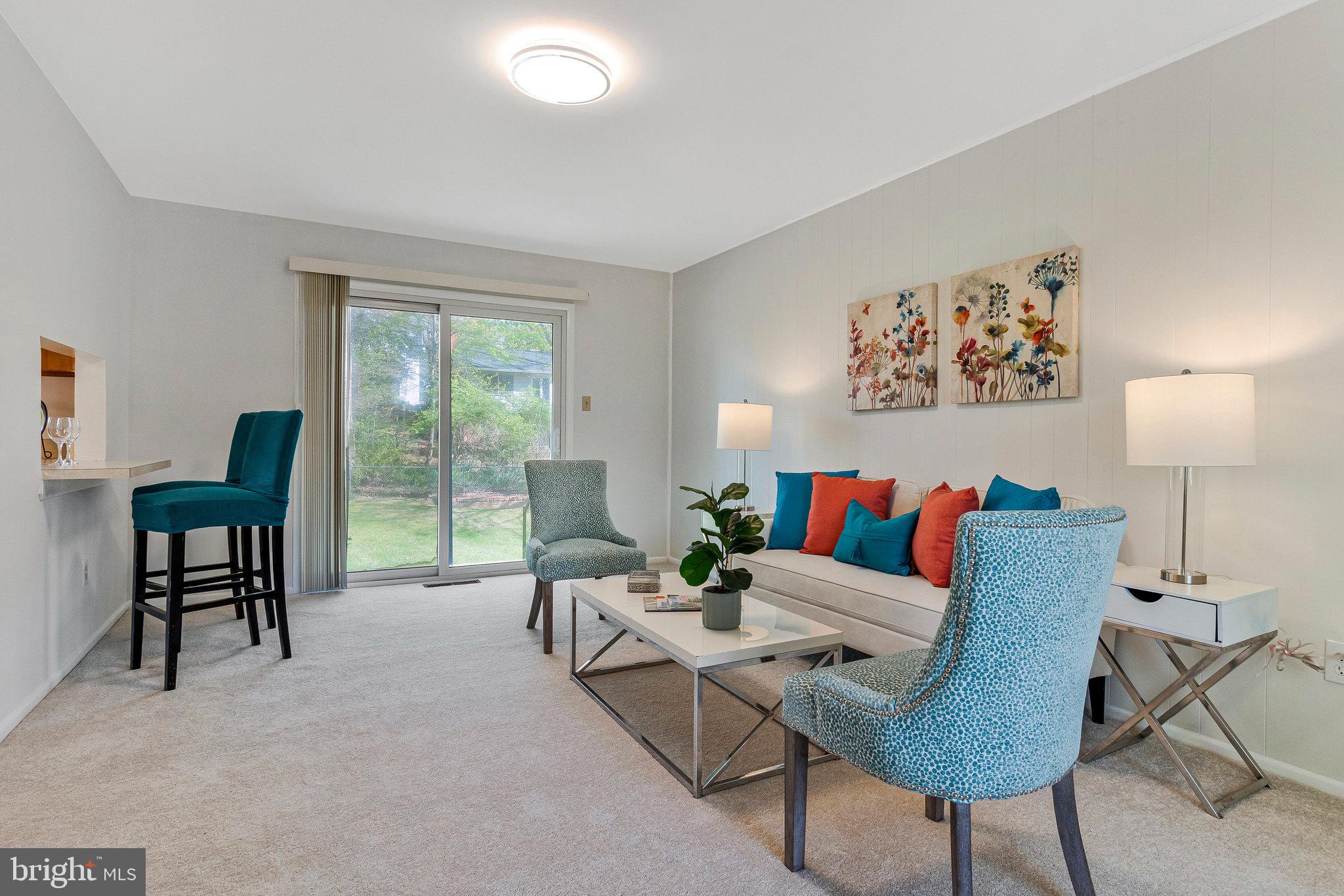 STONEWALL MANOR - Residential