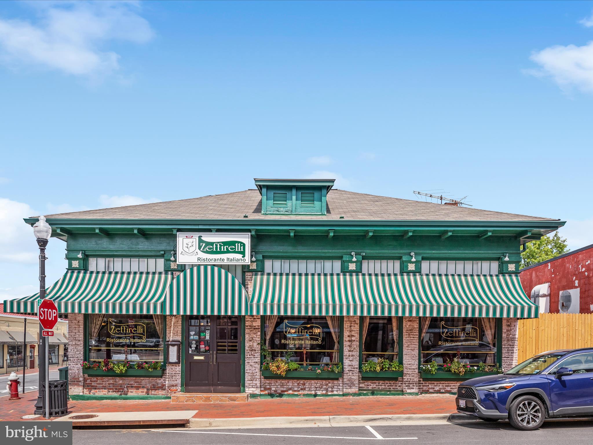 CHESTNUT GROVE - Residential