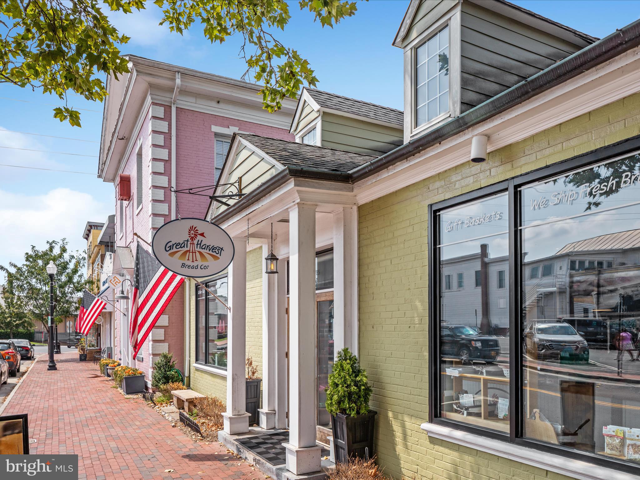 CHESTNUT GROVE - Residential