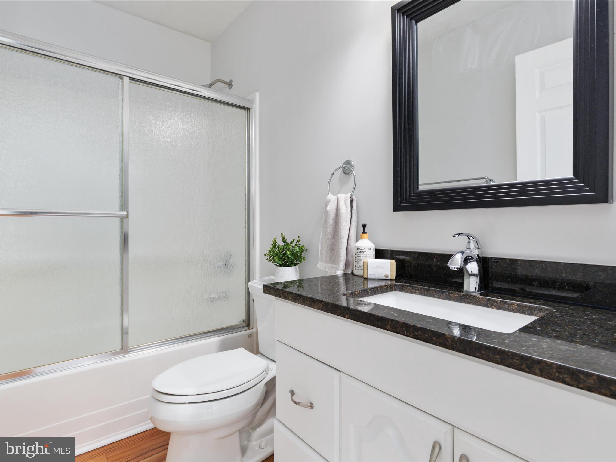 CHESTNUT GROVE - Residential