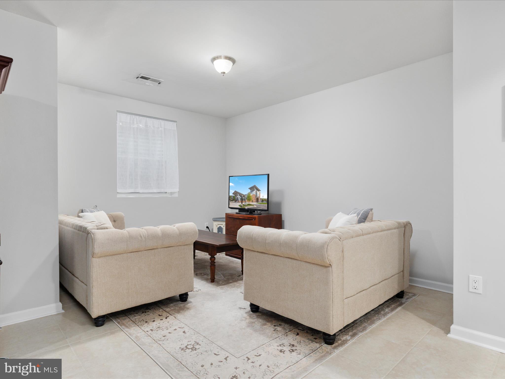 CHESTNUT GROVE - Residential