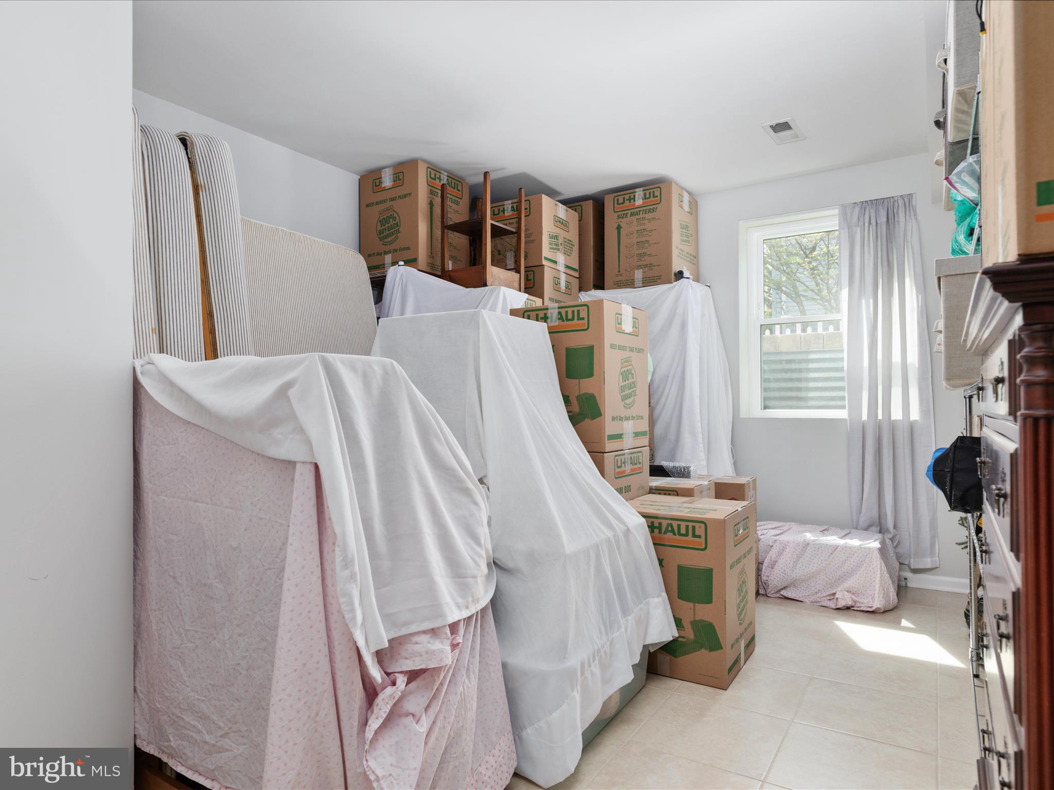 CHESTNUT GROVE - Residential