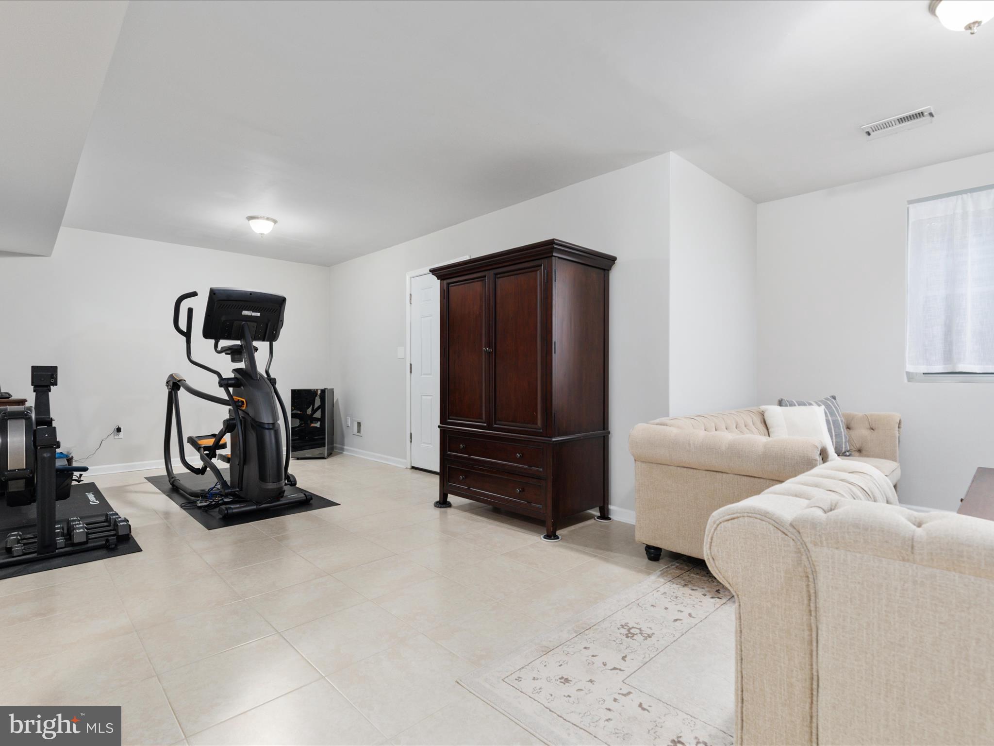 CHESTNUT GROVE - Residential