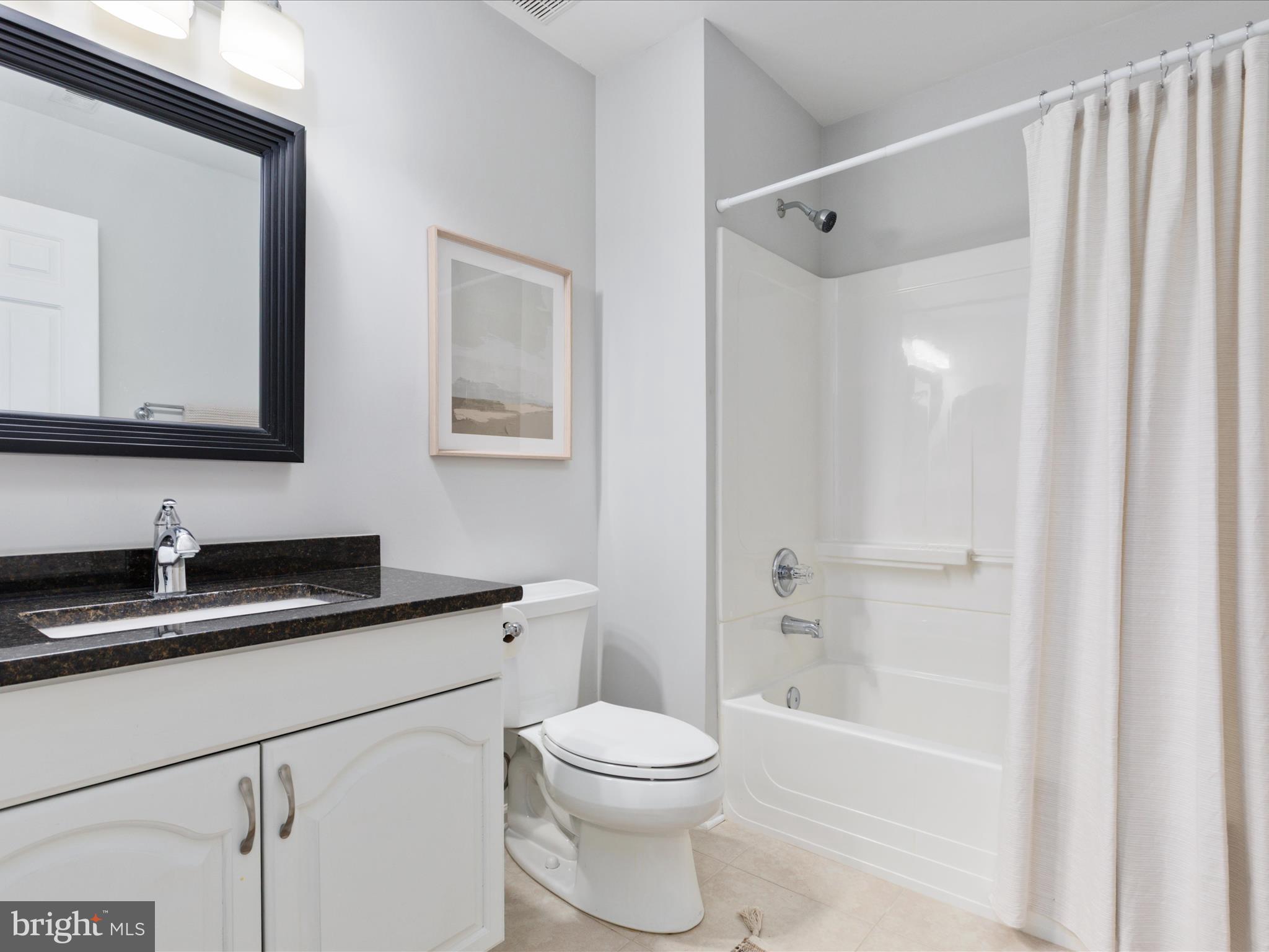 CHESTNUT GROVE - Residential