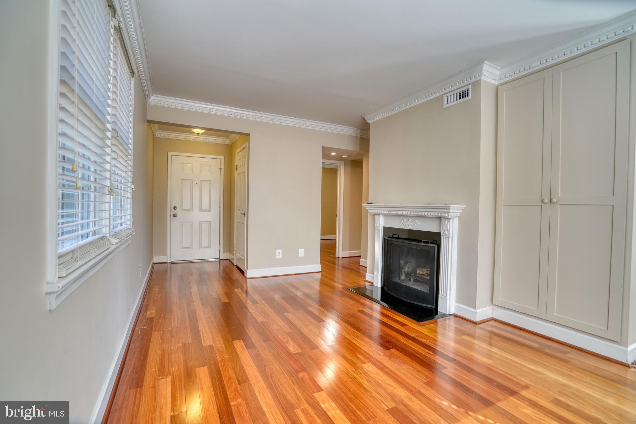 CANAL PLACE - Residential Lease