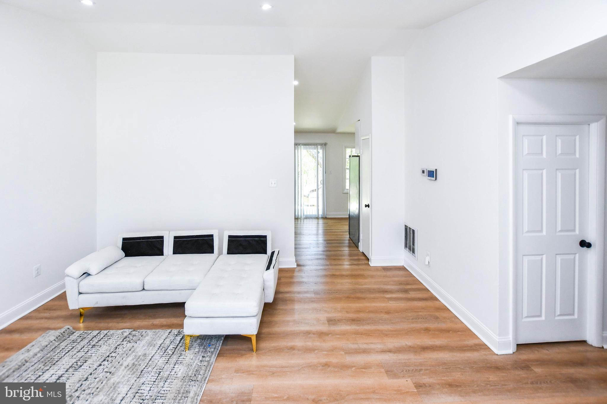 GREENWOOD MANOR - Residential