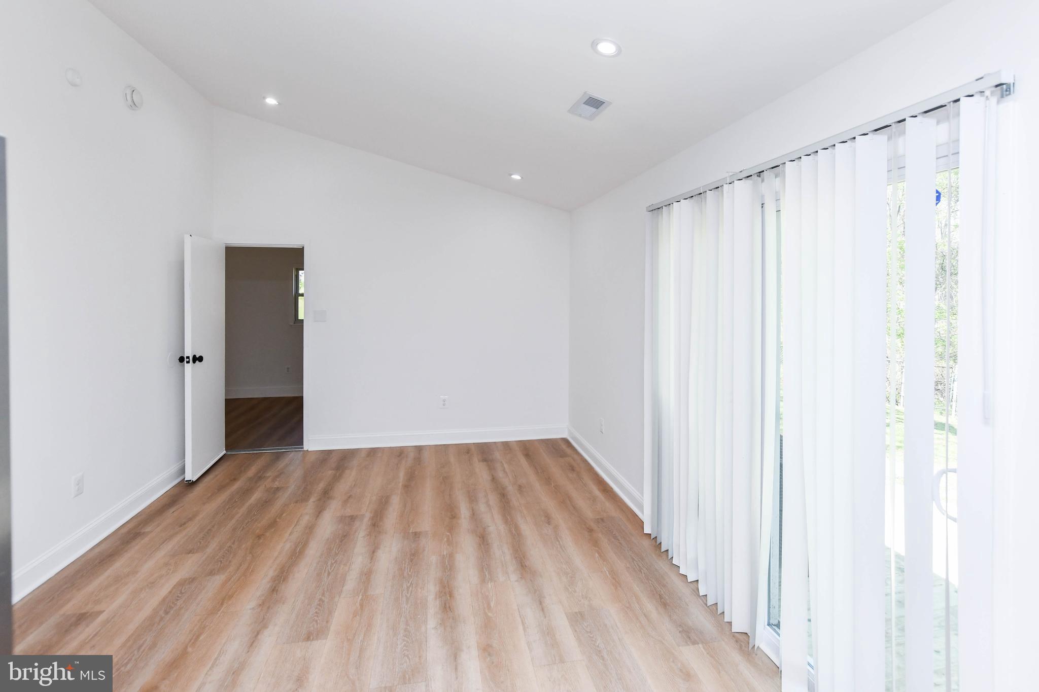 GREENWOOD MANOR - Residential