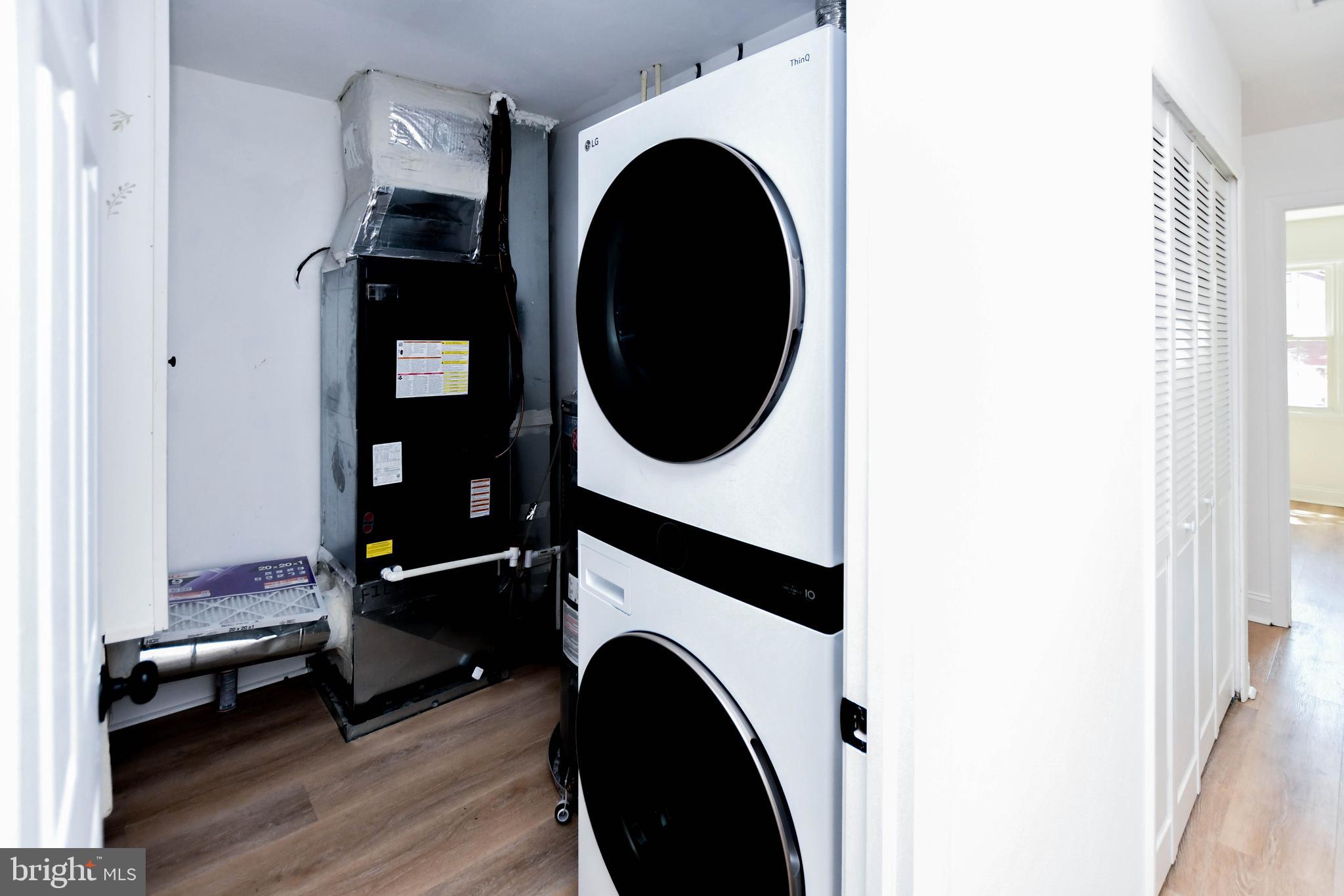 GREENWOOD MANOR - Residential