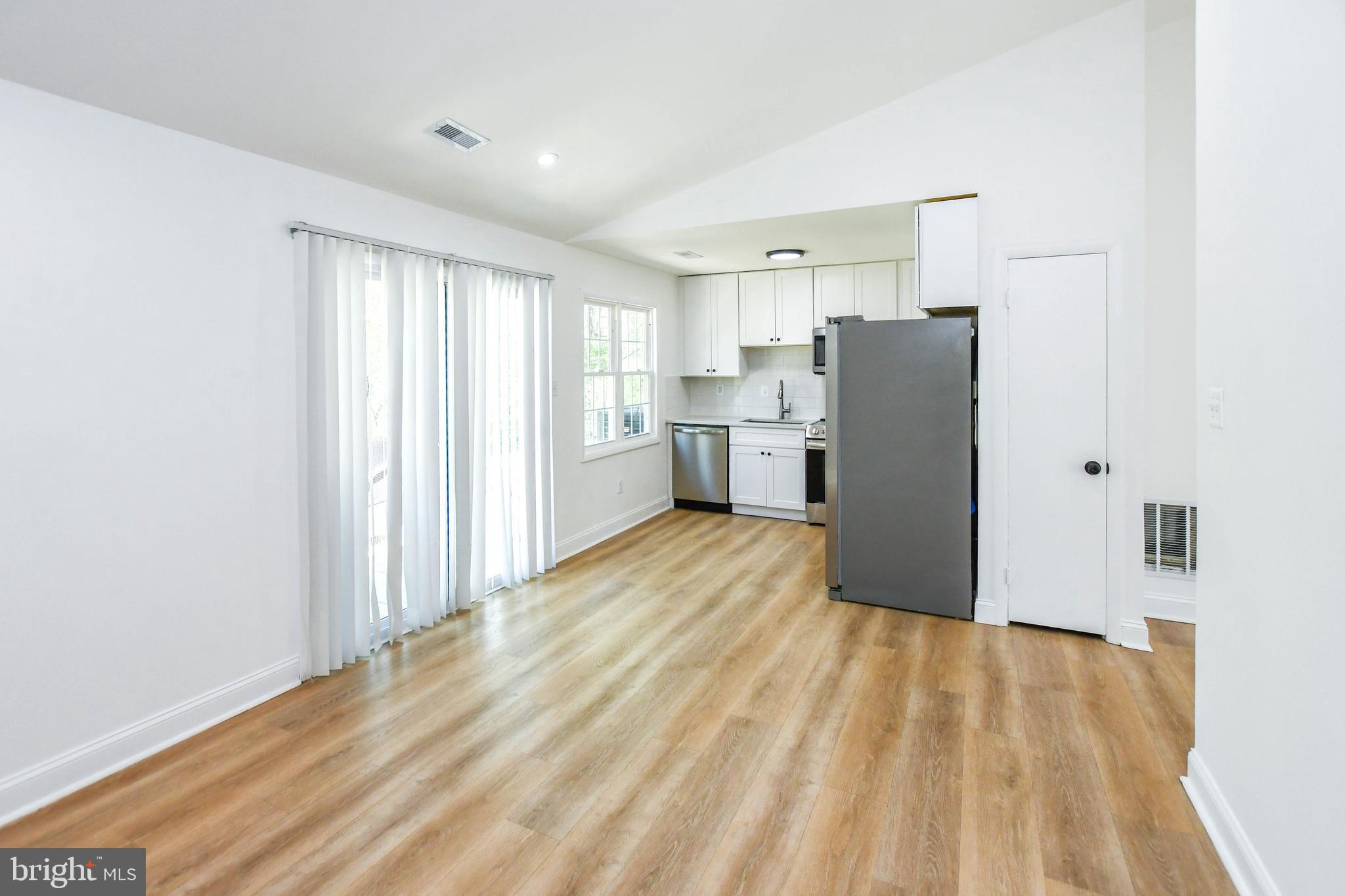 GREENWOOD MANOR - Residential