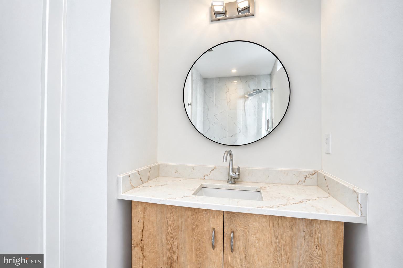 2117 M STREET NE PENTHOUSE