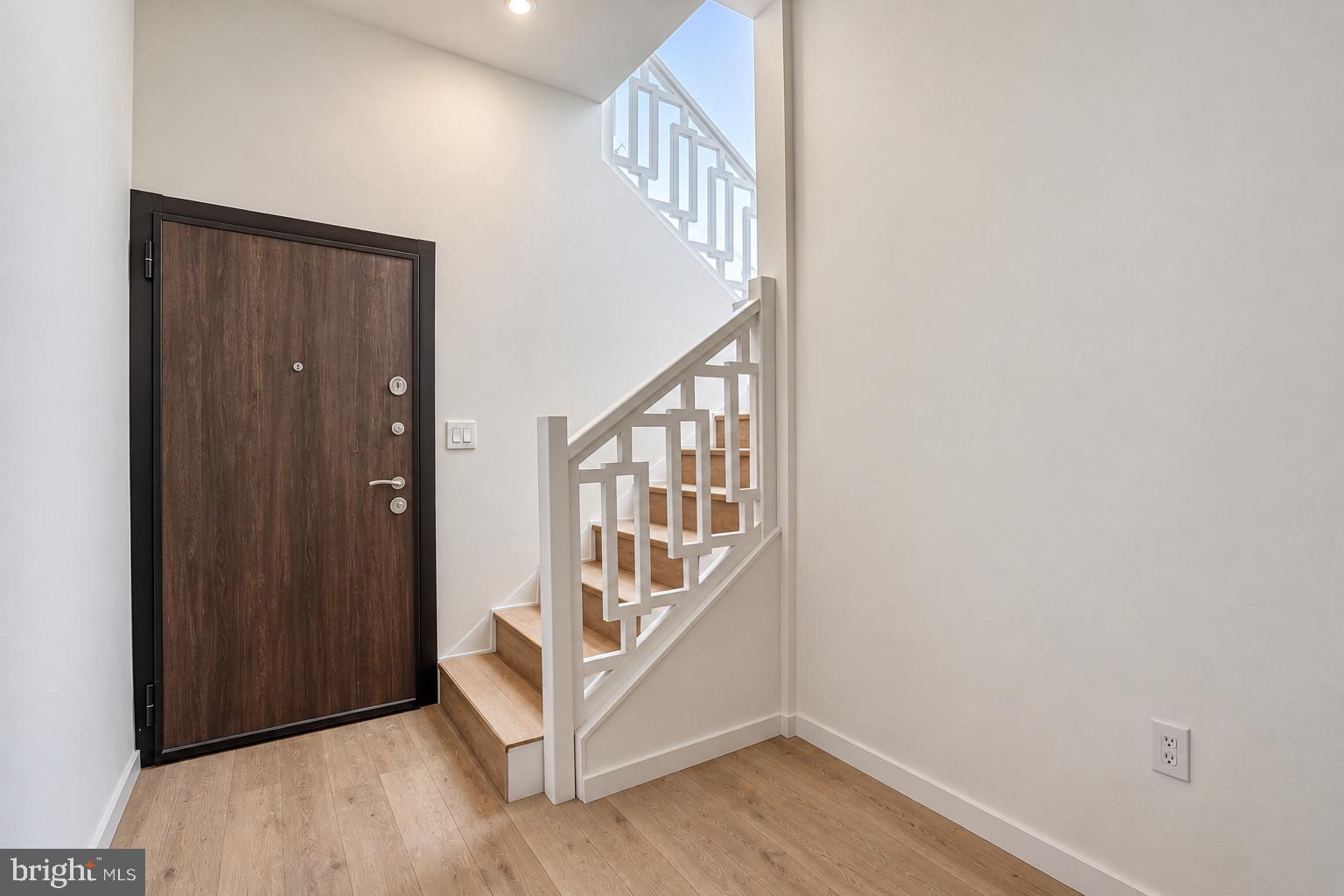 2117 M STREET NE PENTHOUSE
