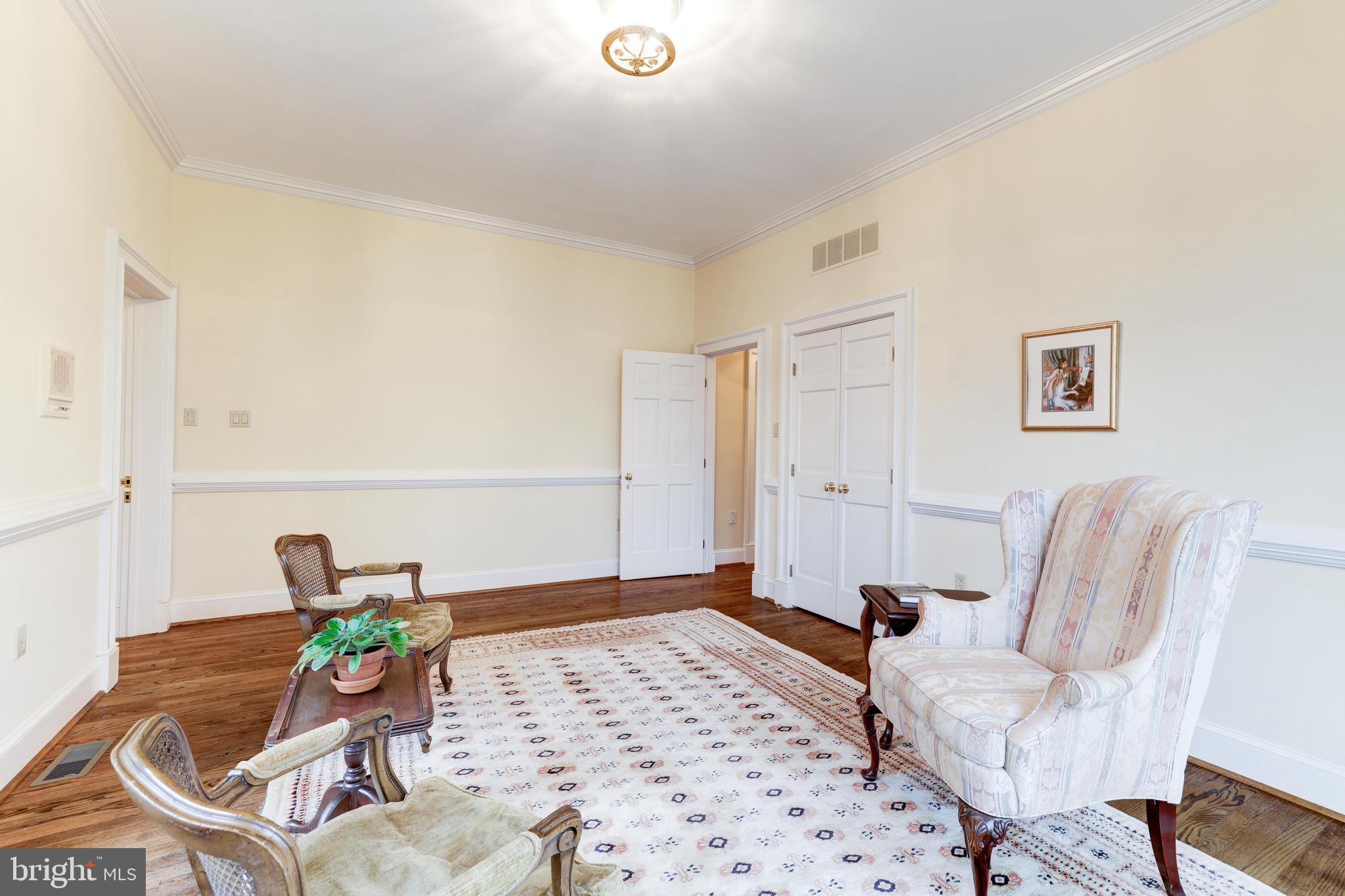 FALCON RIDGE - Residential