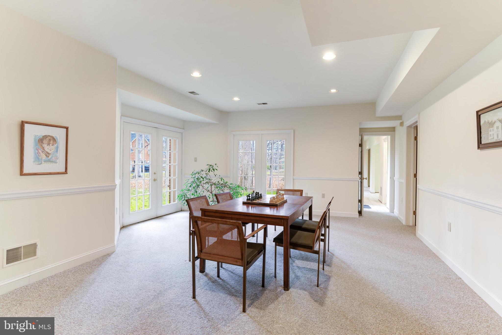 FALCON RIDGE - Residential