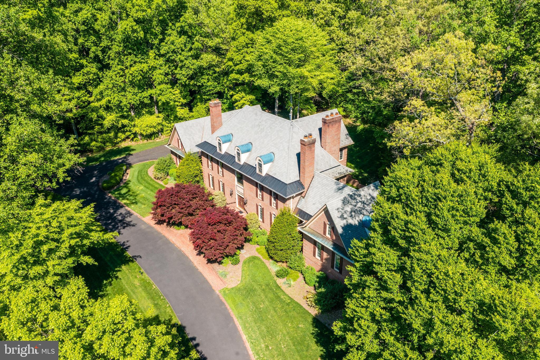 FALCON RIDGE - Residential