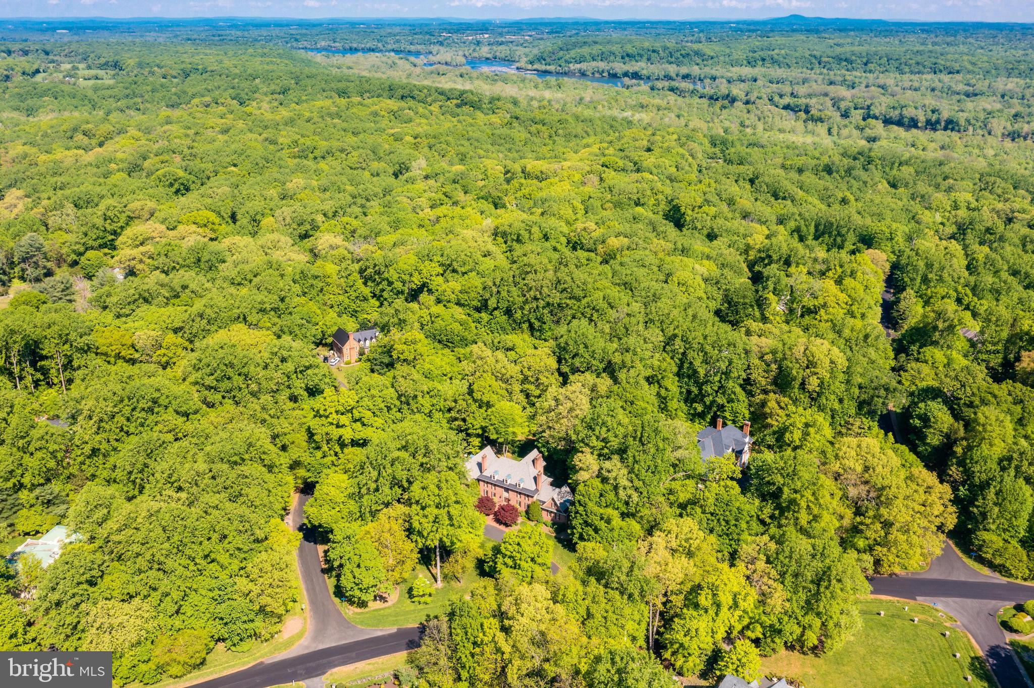 FALCON RIDGE - Residential