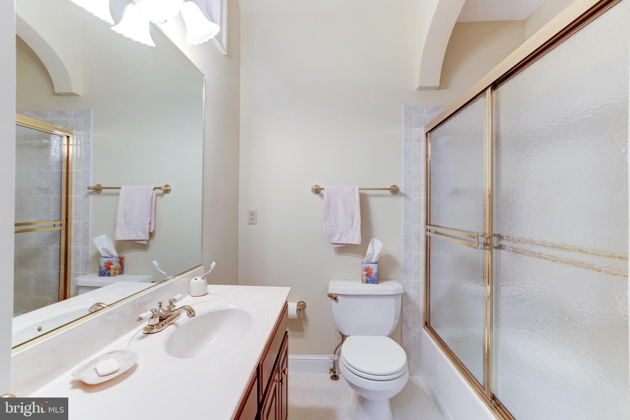 FALCON RIDGE - Residential