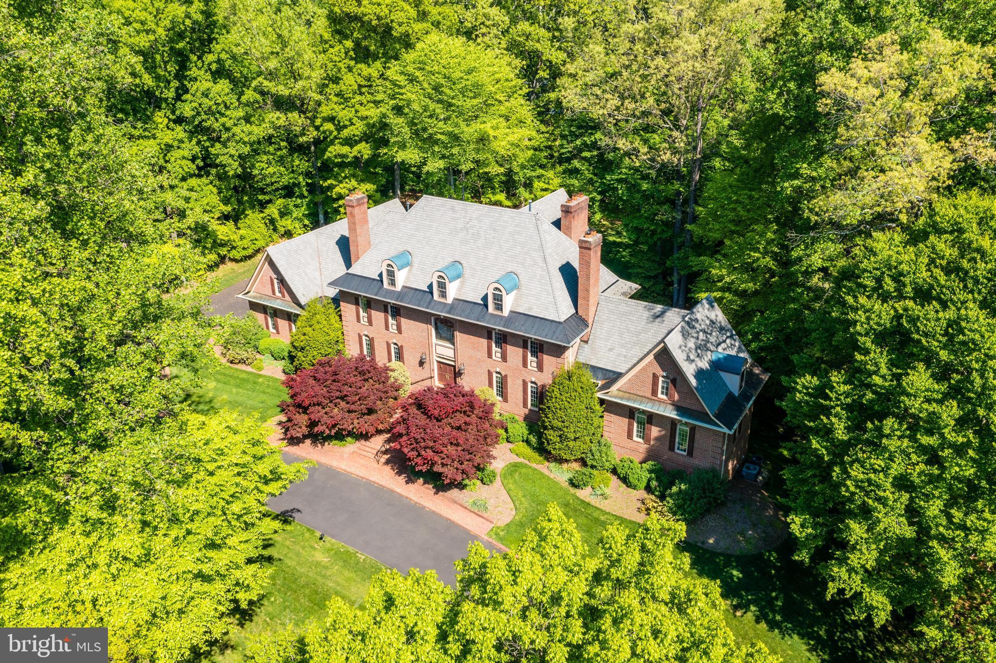 FALCON RIDGE - Residential