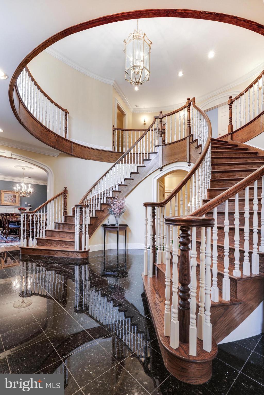 FALCON RIDGE - Residential