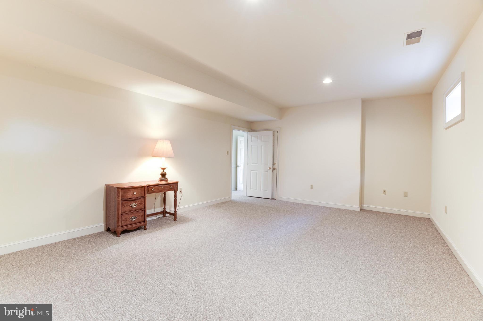 FALCON RIDGE - Residential