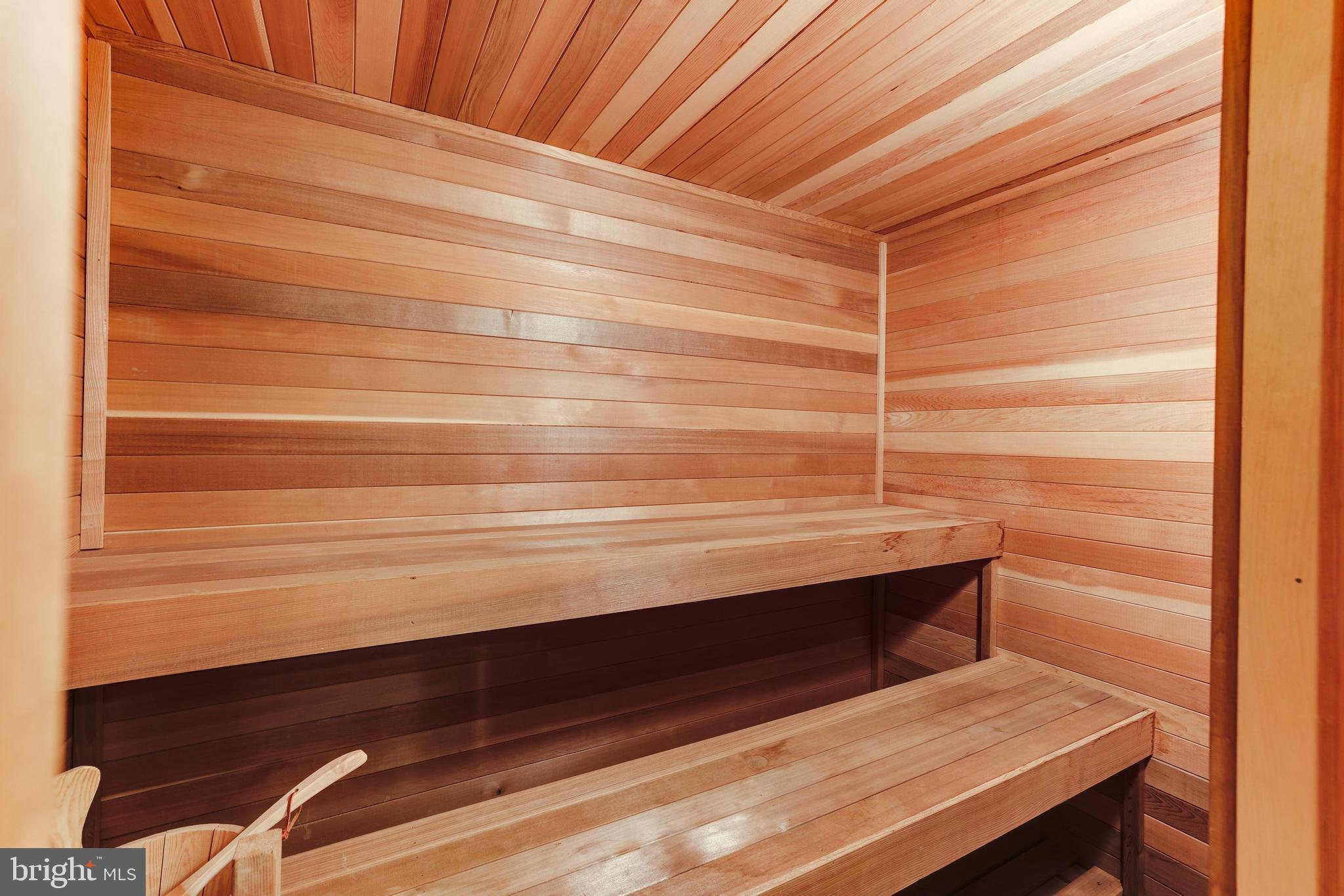 FALCON RIDGE - Residential