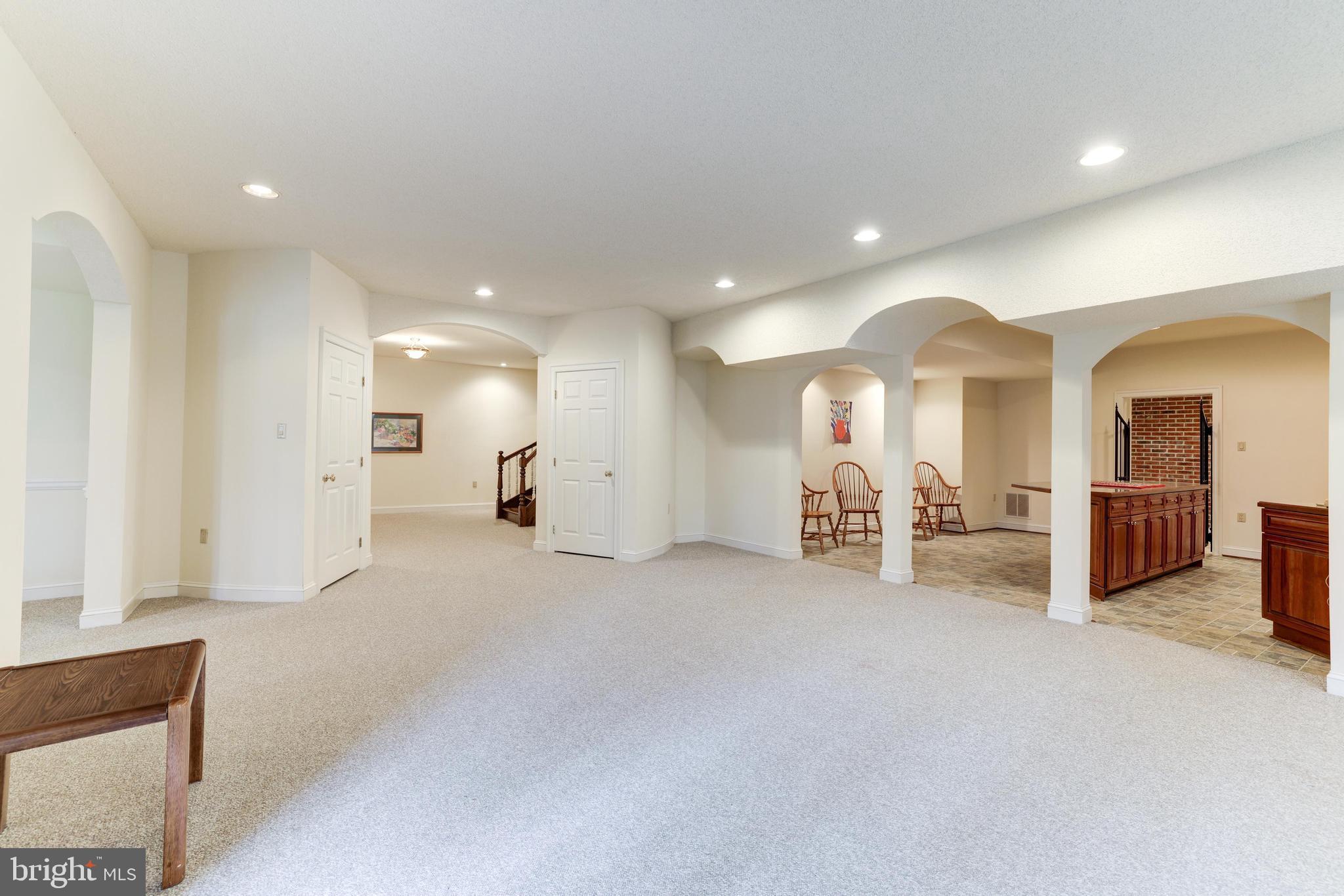 FALCON RIDGE - Residential