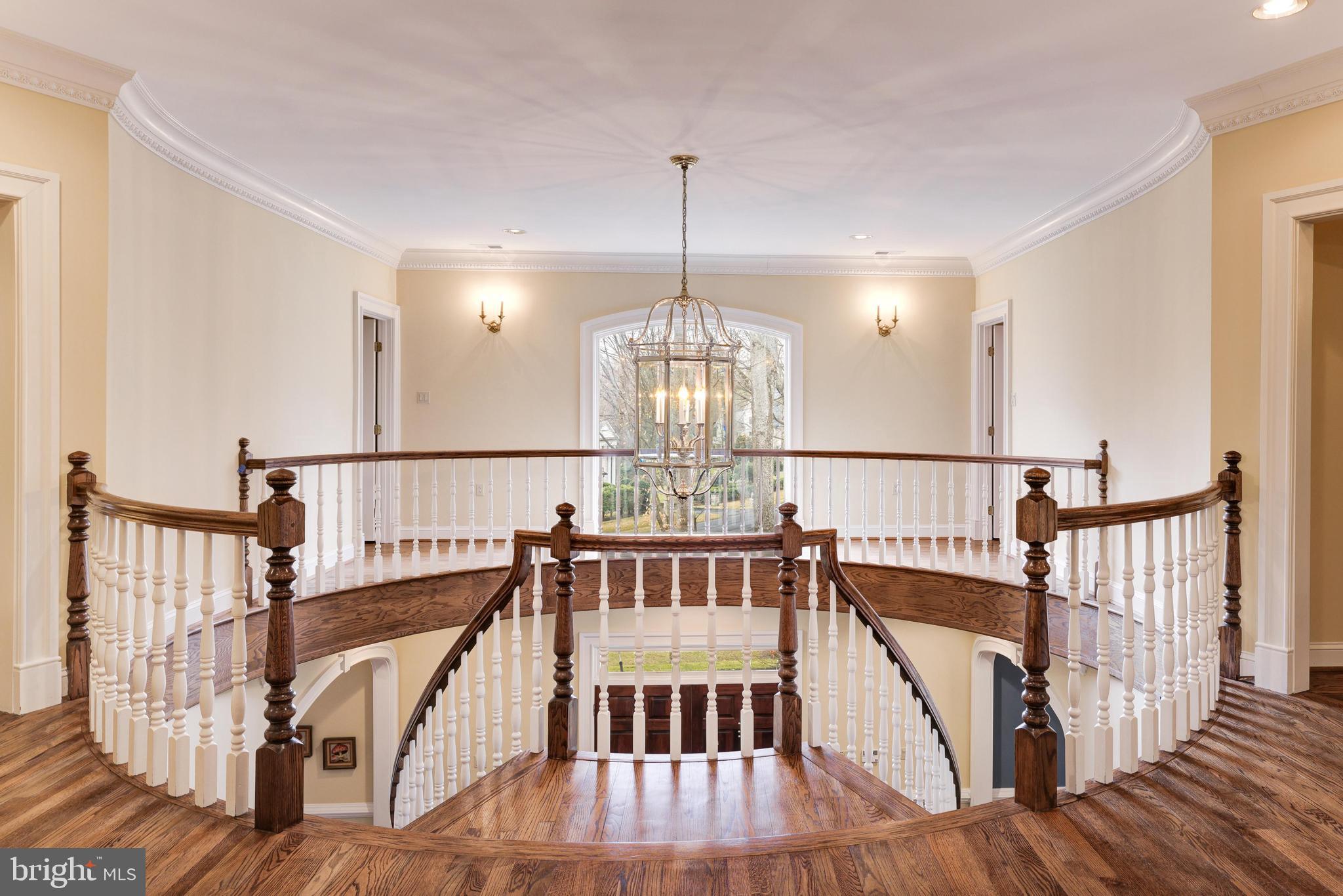 FALCON RIDGE - Residential