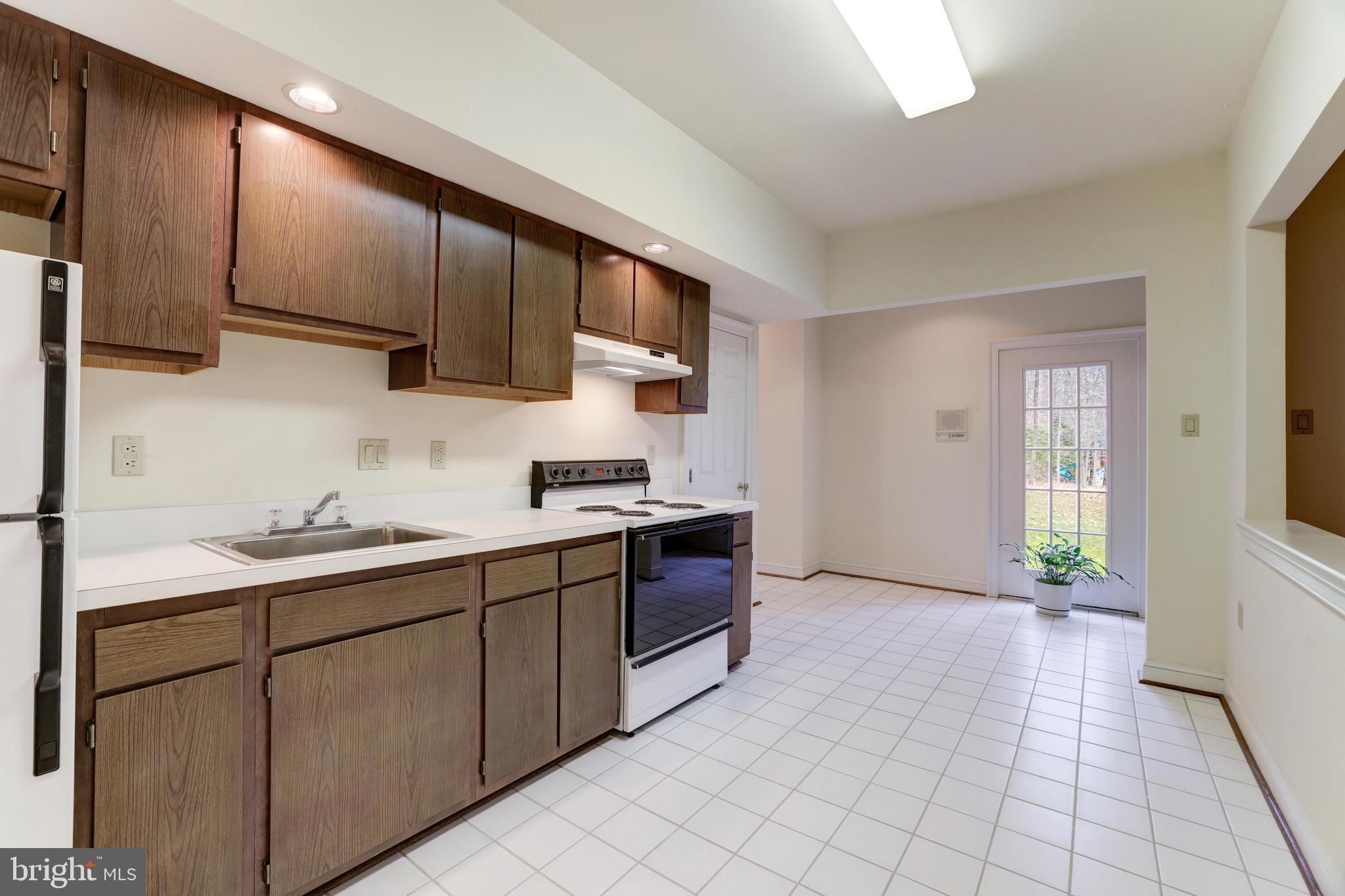 FALCON RIDGE - Residential