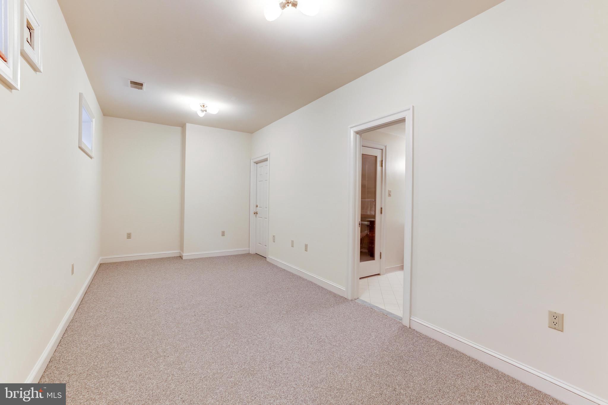 FALCON RIDGE - Residential