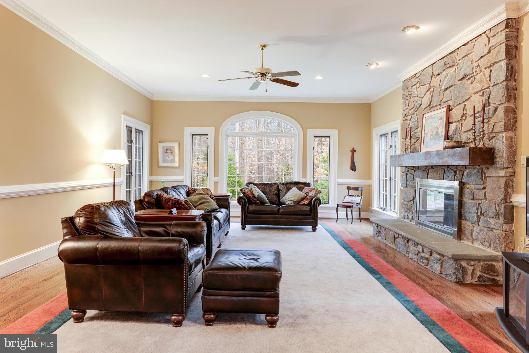 FALCON RIDGE - Residential